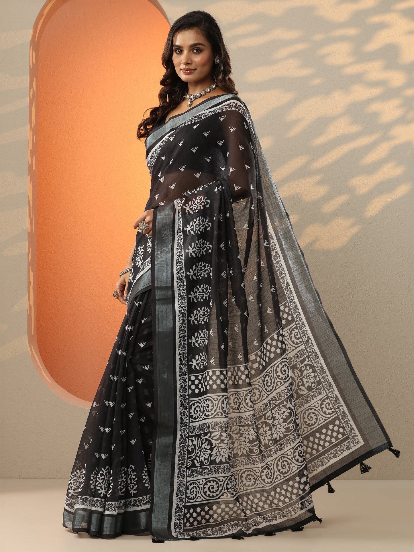 Black Printed Cotton Blend Saree With Unstitched Blouse Piece
