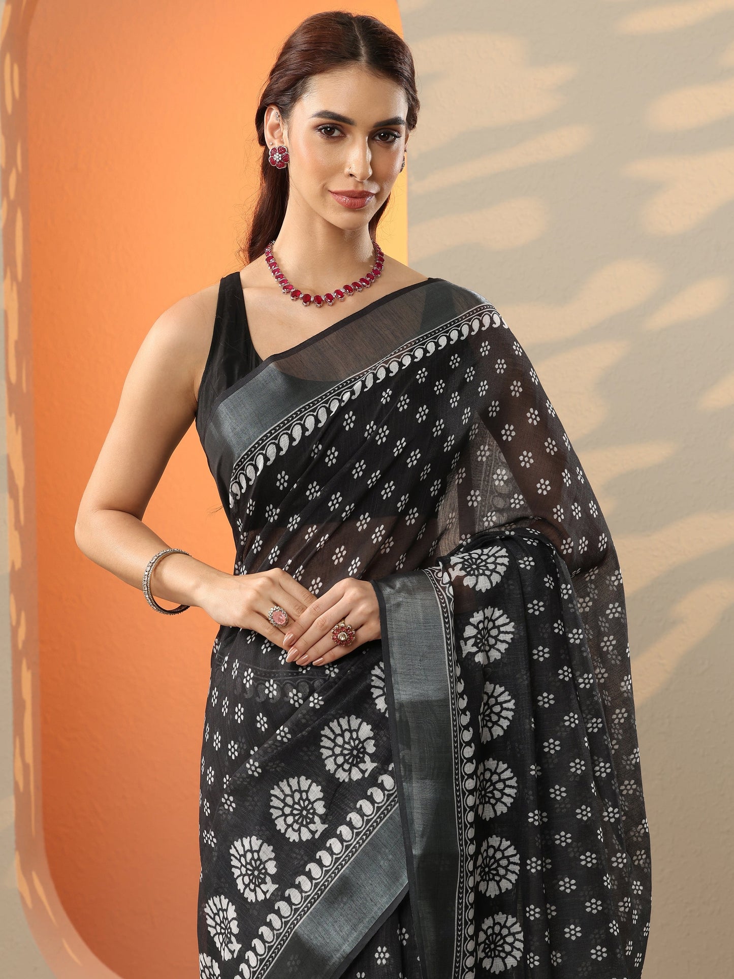 Black Printed Cotton Blend Saree With Unstitched Blouse Piece