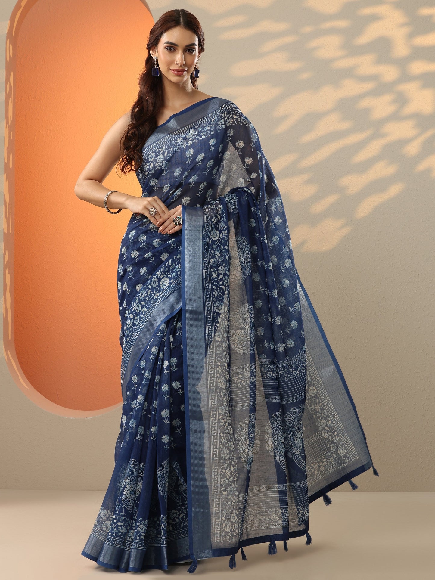Blue Printed Cotton Blend Saree With Unstitched Blouse Piece