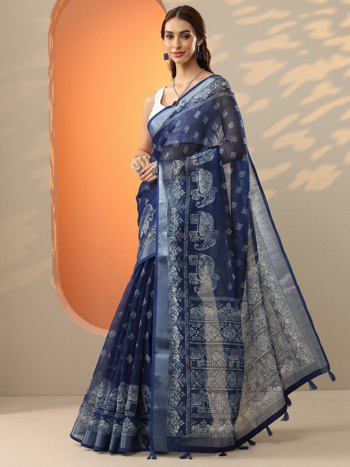 Blue Jamdani Printed Cotton Blend Saree With Unstitched Blouse Piece