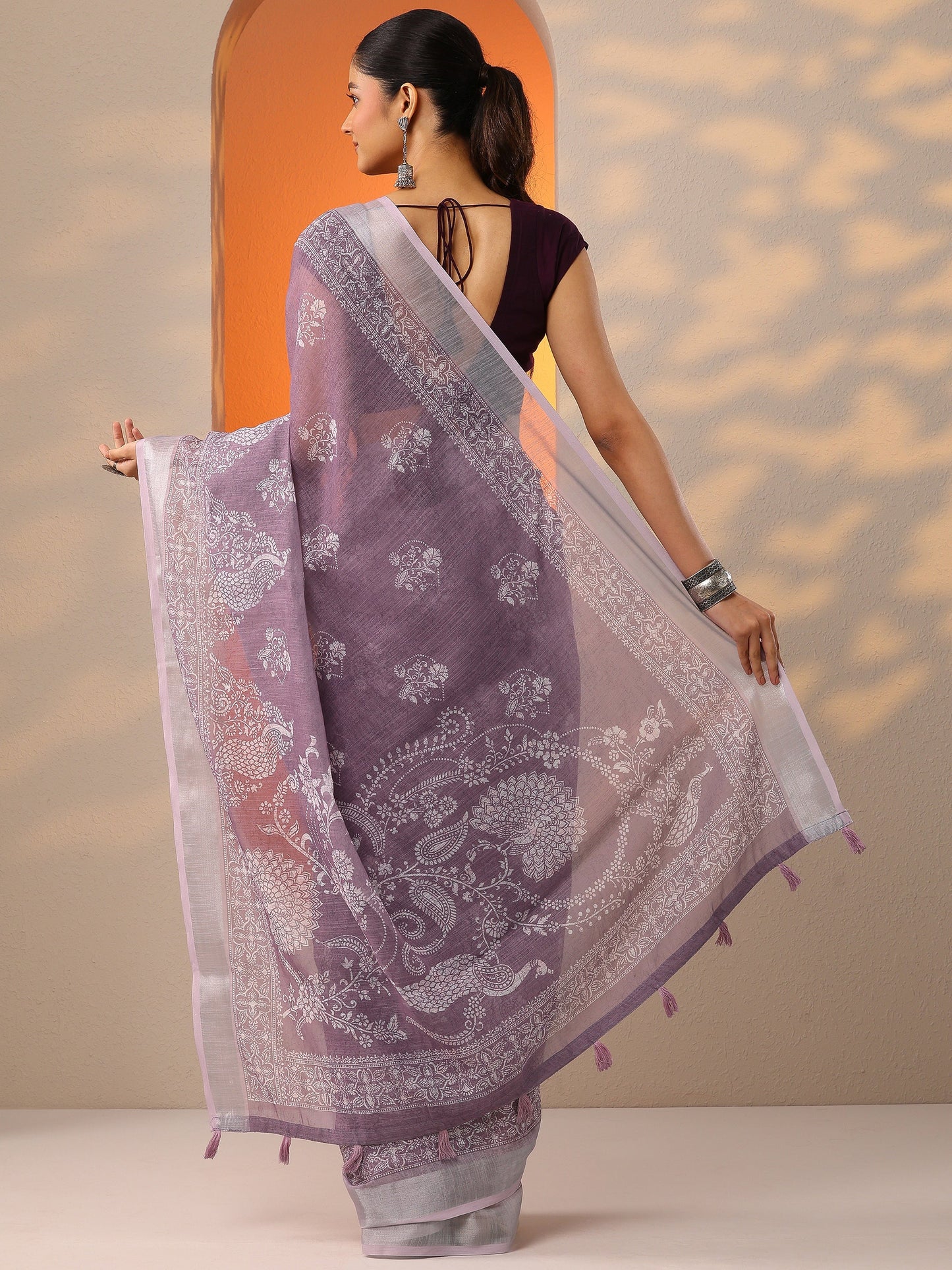 Mauve Jamdani Printed Cotton Blend Saree With Unstitched Blouse Piece