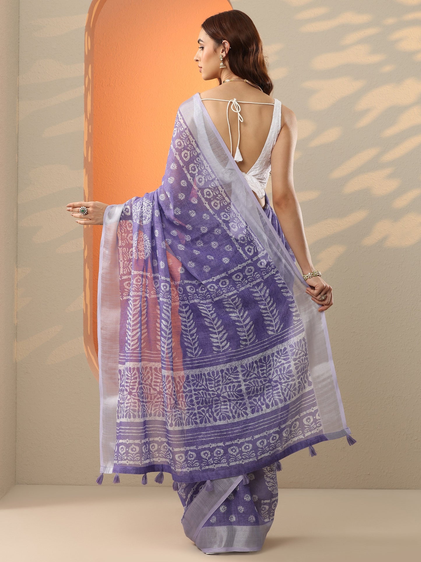 Lavender Printed Cotton Blend Jamdani Saree With Unstitched Blouse Piece