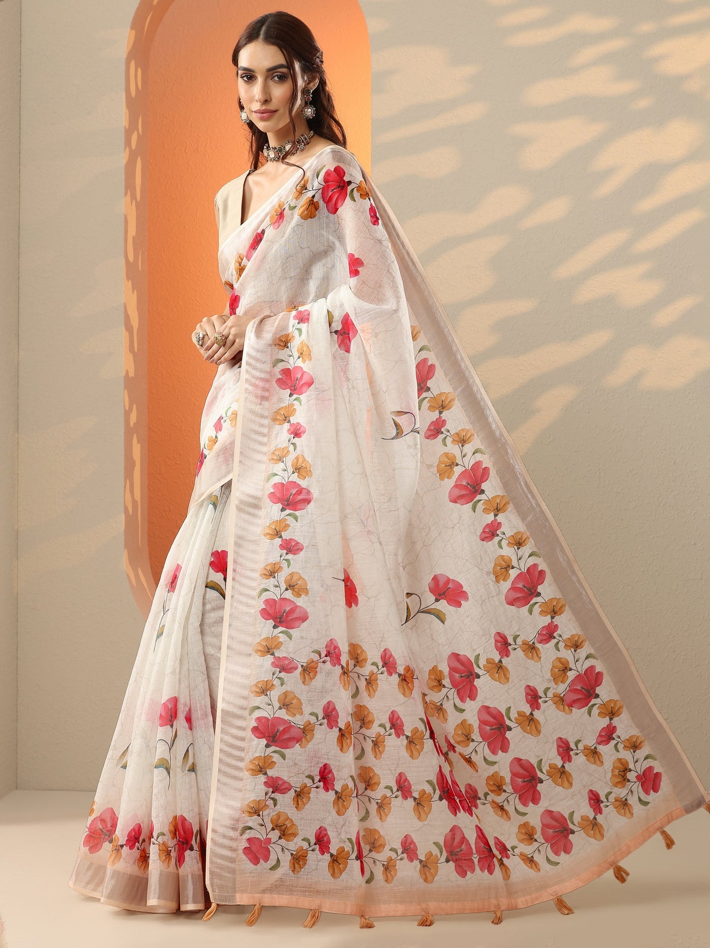 Off White Printed Cotton Blend Saree With Unstitched Blouse Piece