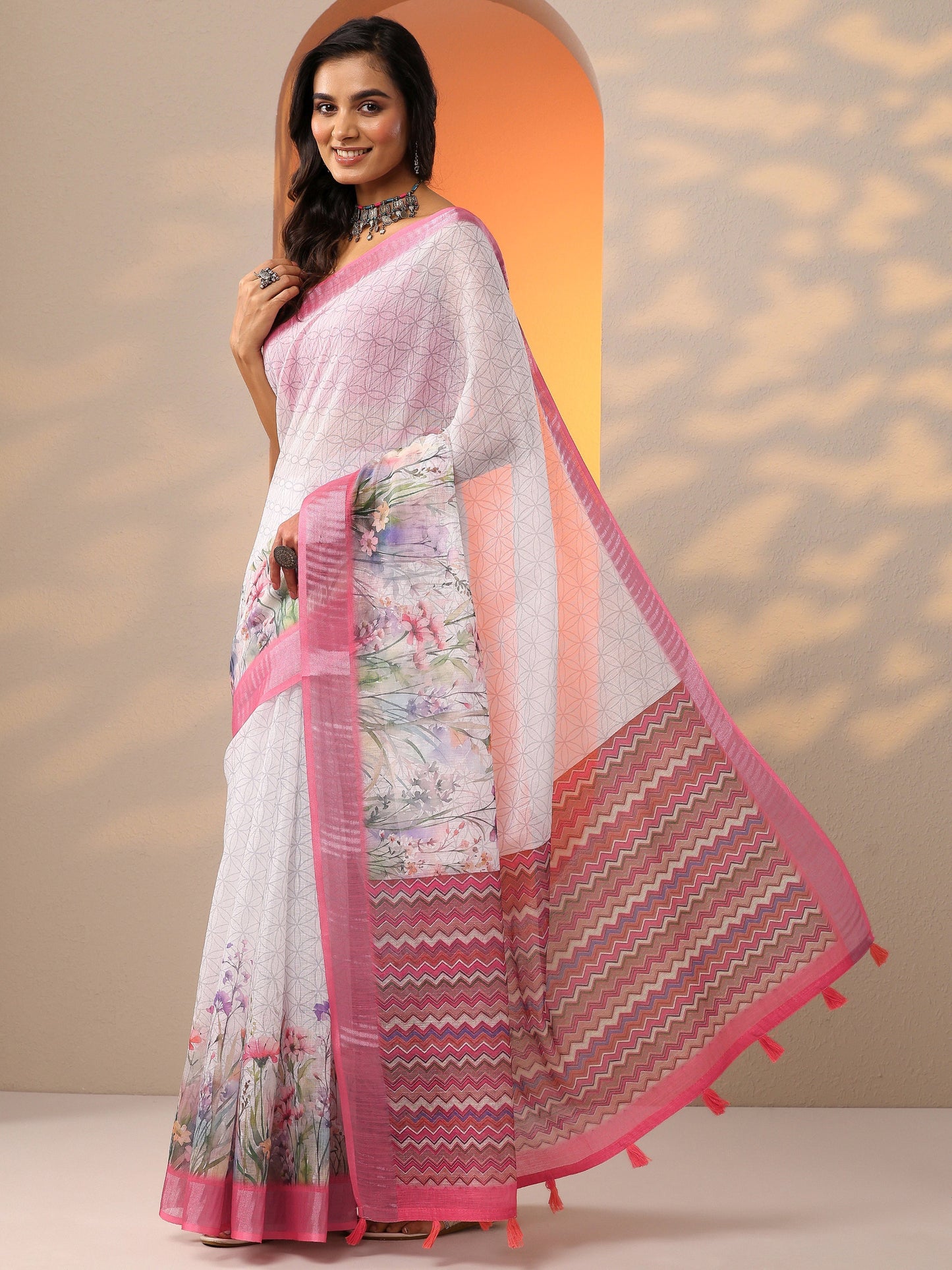 White Printed Cotton Blend Saree With Unstitched Blouse Piece