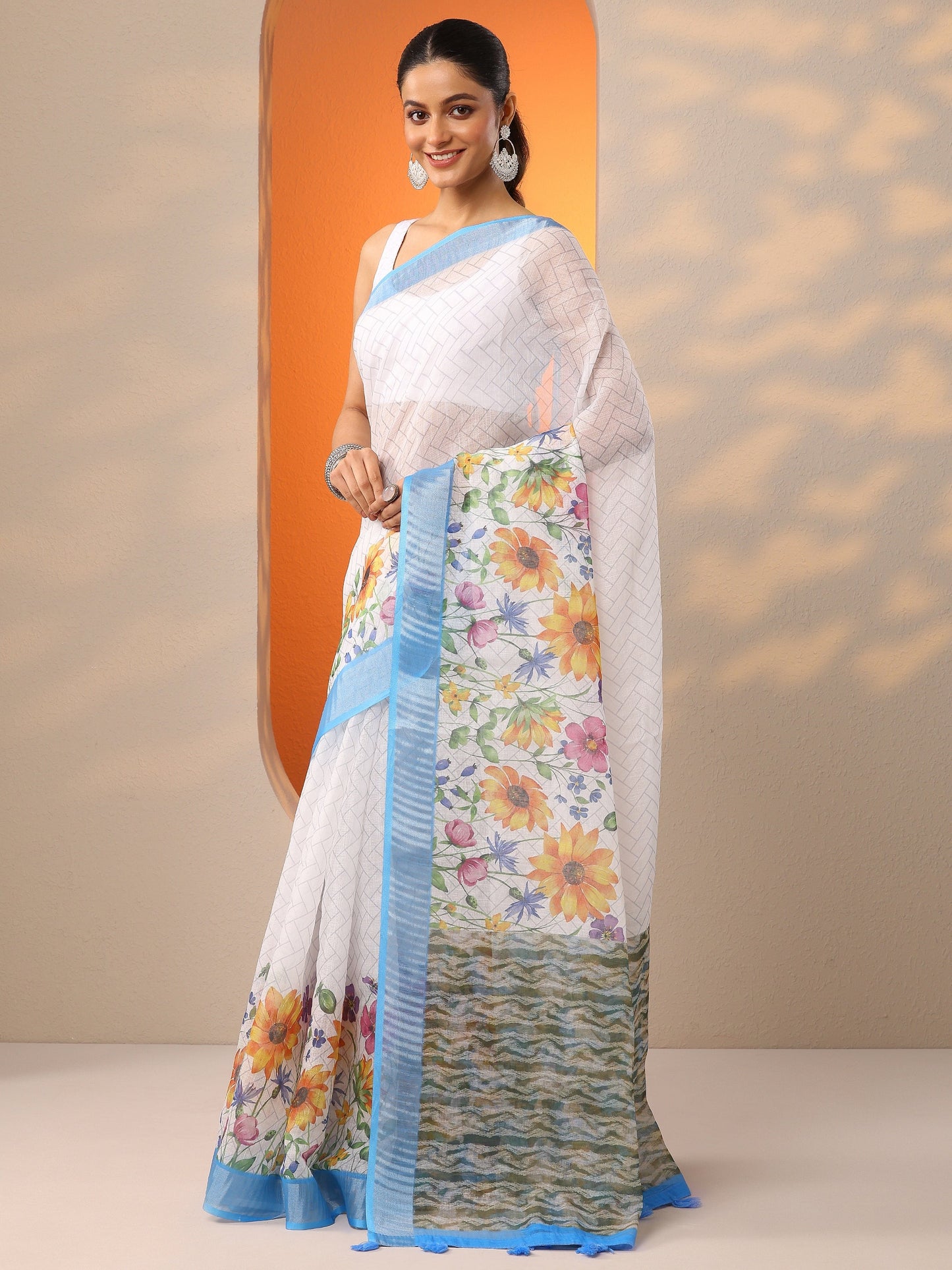 White Printed Cotton Blend Saree With Unstitched Blouse Piece