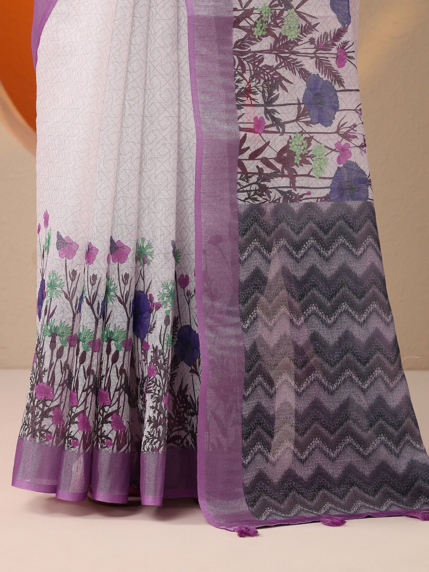White Printed Cotton Blend Saree With Unstitched Blouse Piece