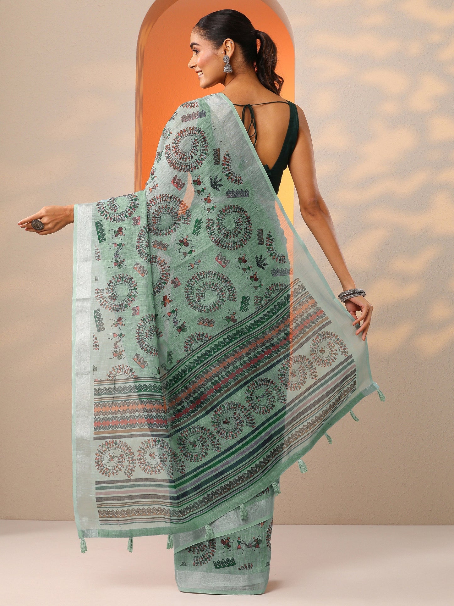 Green Printed Cotton Blend Saree With Unstitched Blouse Piece