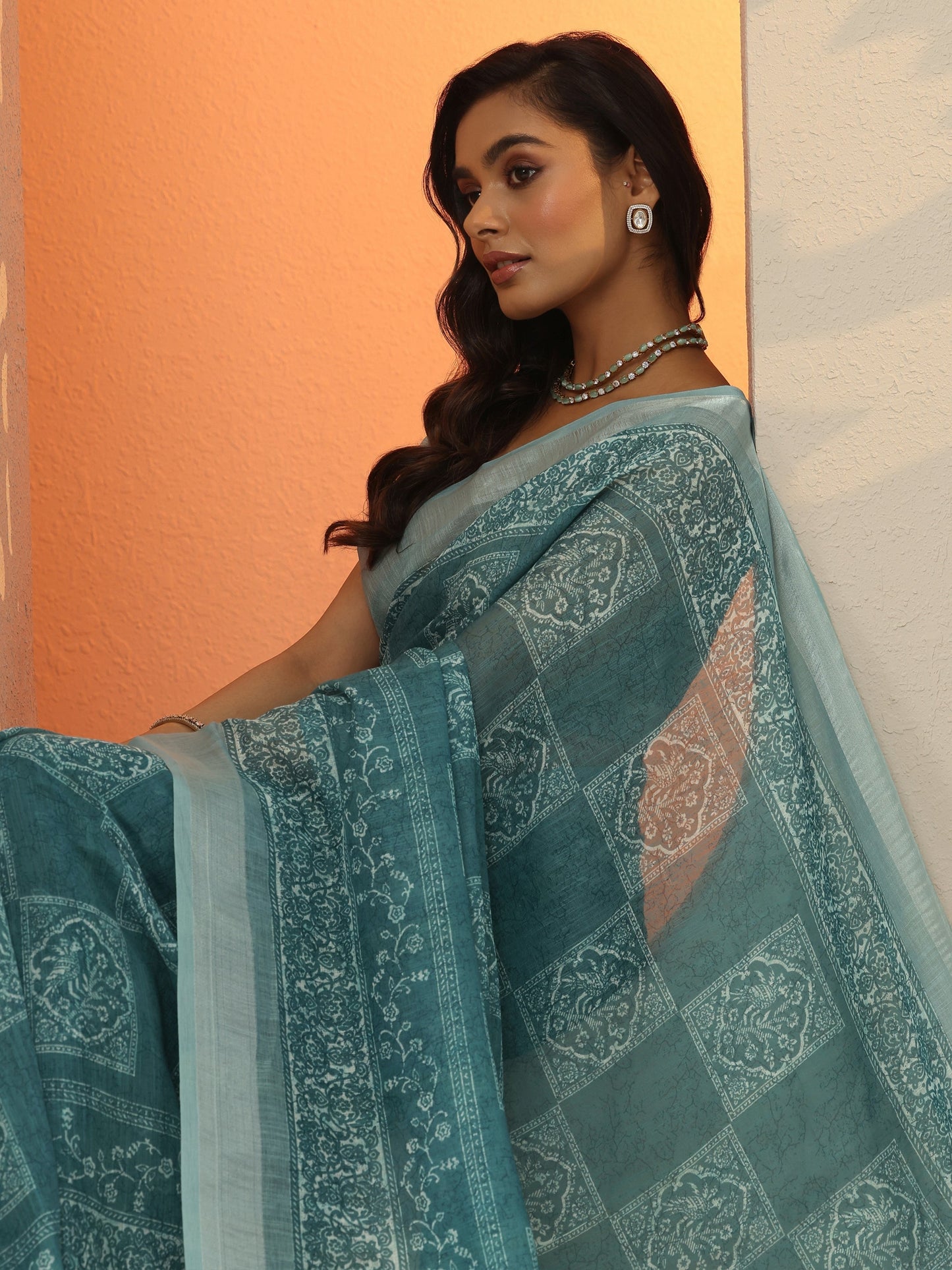 Blue Printed Cotton Blend Baluchari Saree With Unstitched Blouse Piece