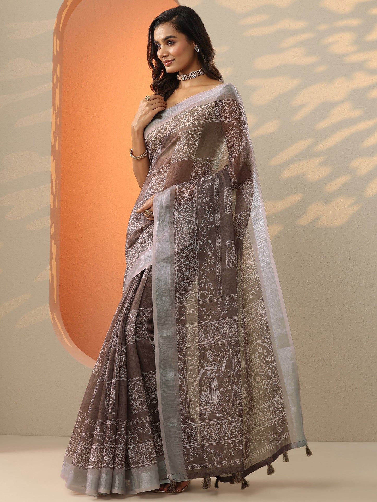 Brown Printed Cotton Blend Baluchari Saree With Unstitched Blouse Piece