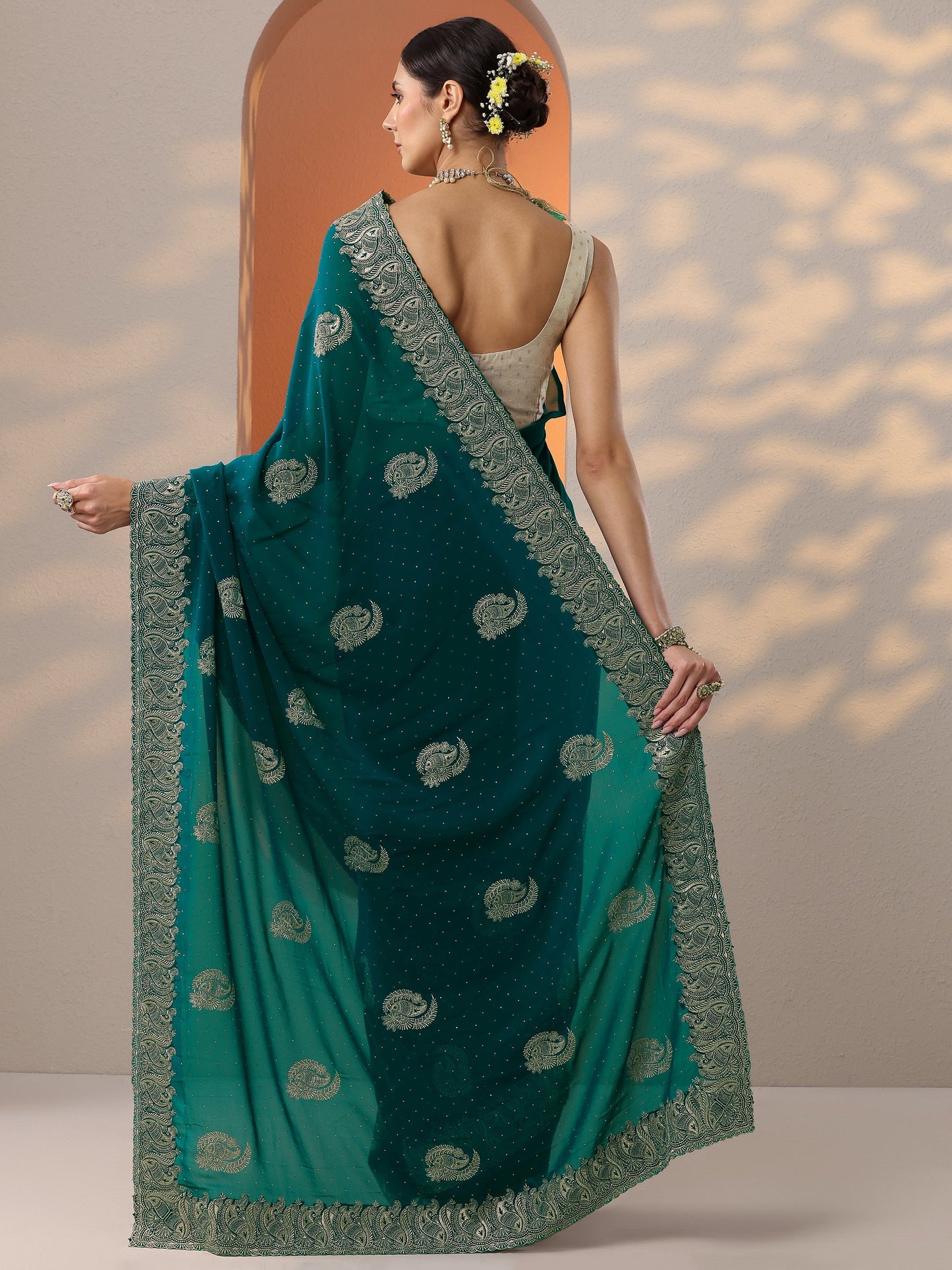 Blue Embroidered Georgette Saree With Unstitched Blouse Piece
