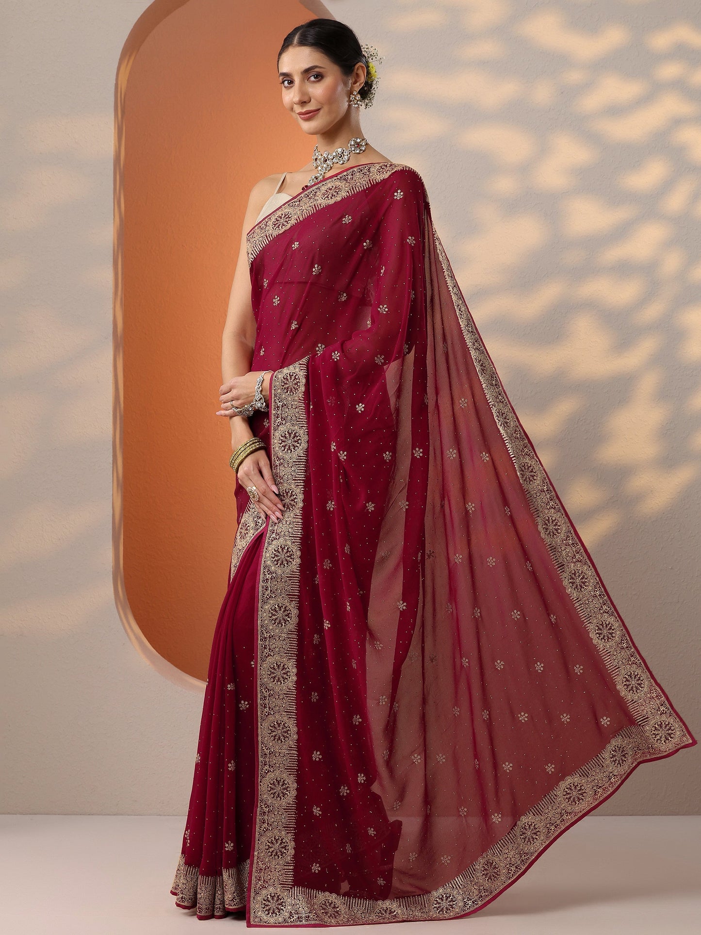 Red Embroidered Georgette Saree With Unstitched Blouse Piece