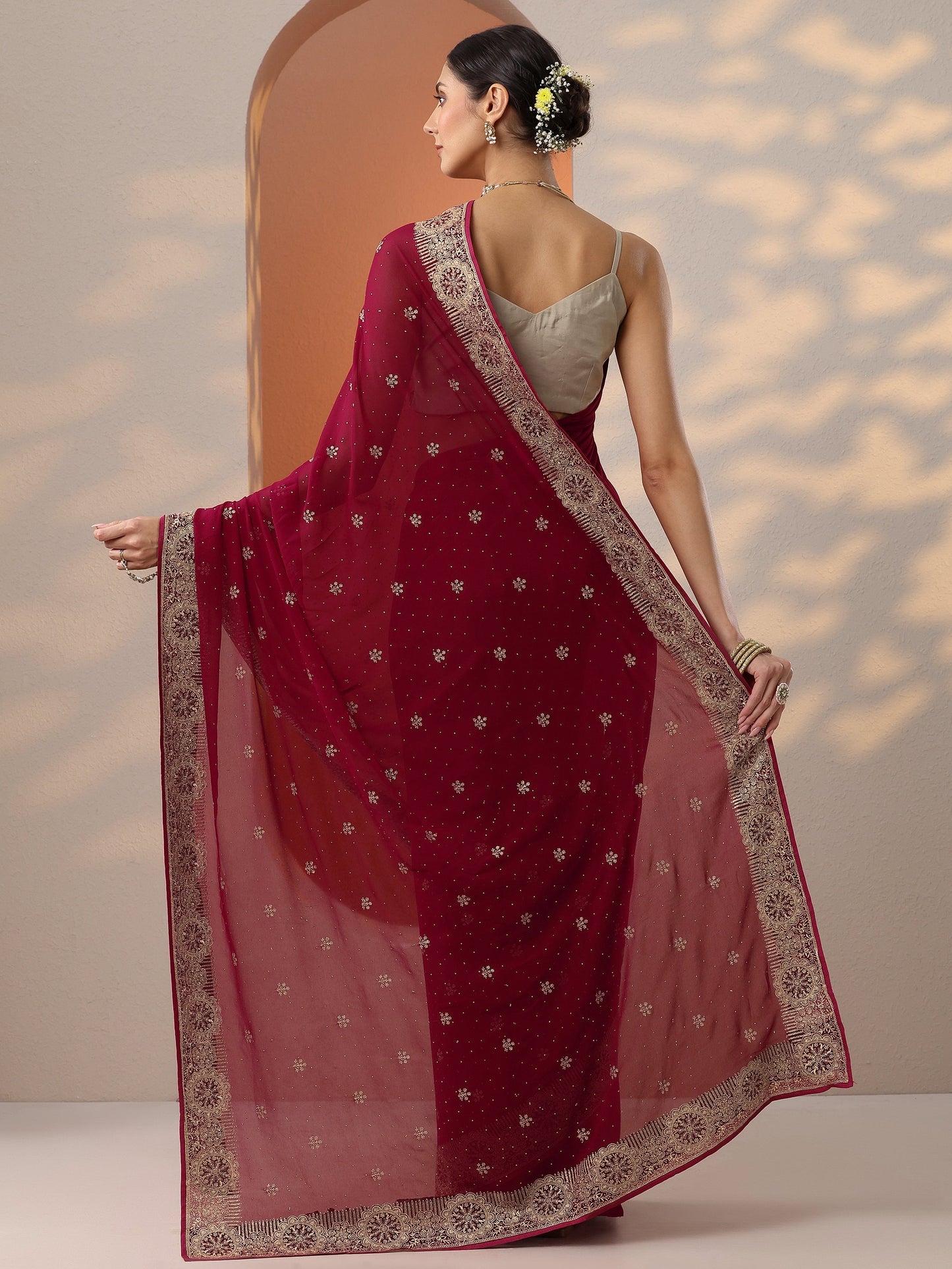 Red Embroidered Georgette Saree With Unstitched Blouse Piece