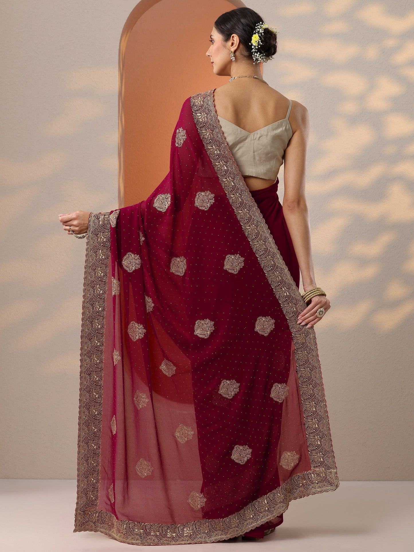 Red Embroidered Georgette Saree With Unstitched Blouse Piece