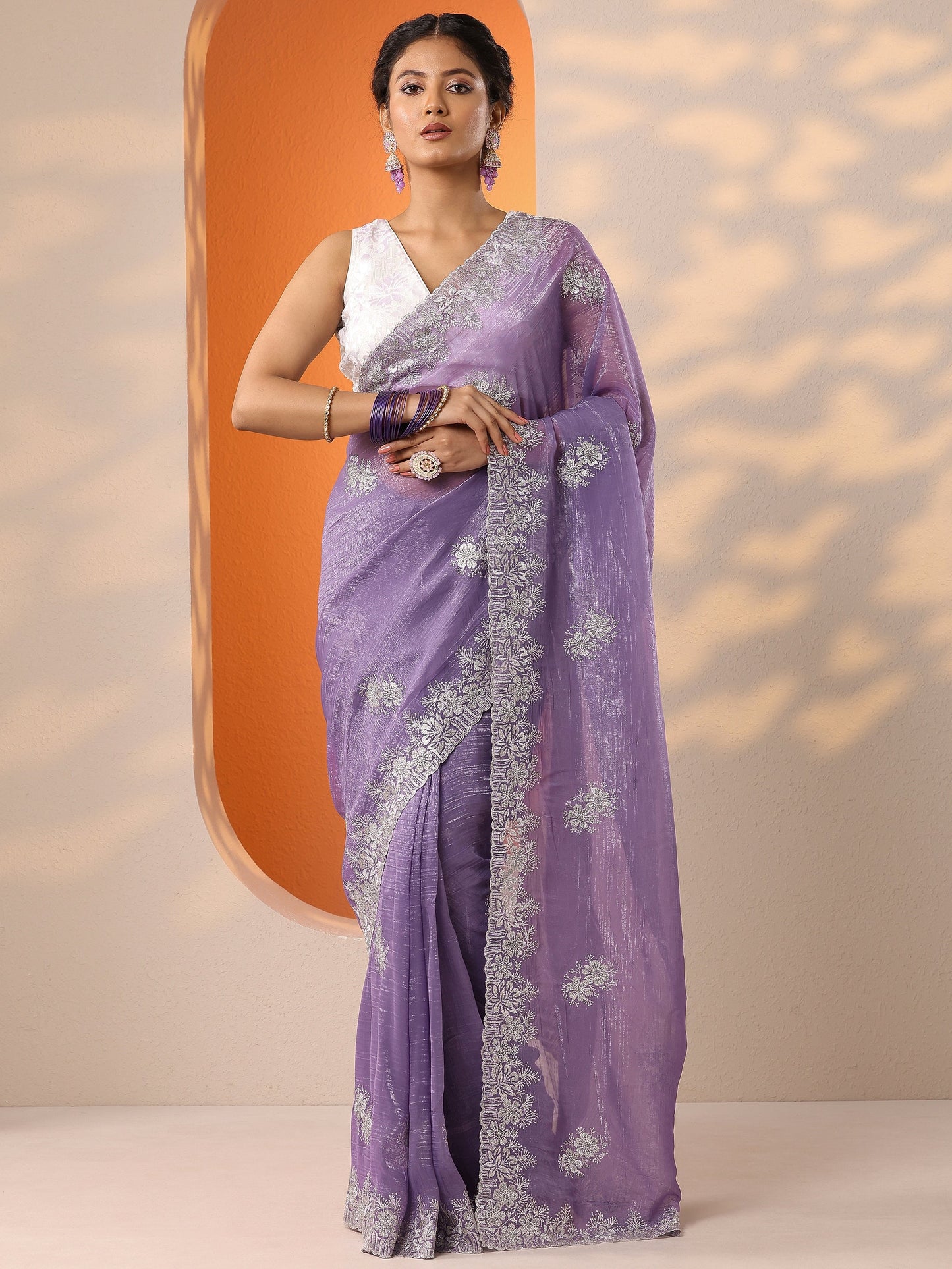 Lavender Embroidered Organza Saree With Unstitched Blouse Piece
