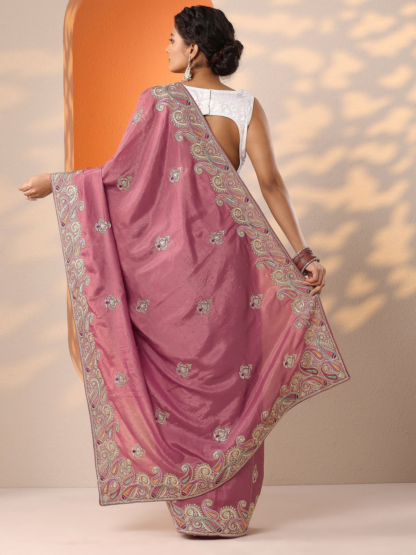 Pink Embroidered Chinon Saree With Unstitched Blouse Piece