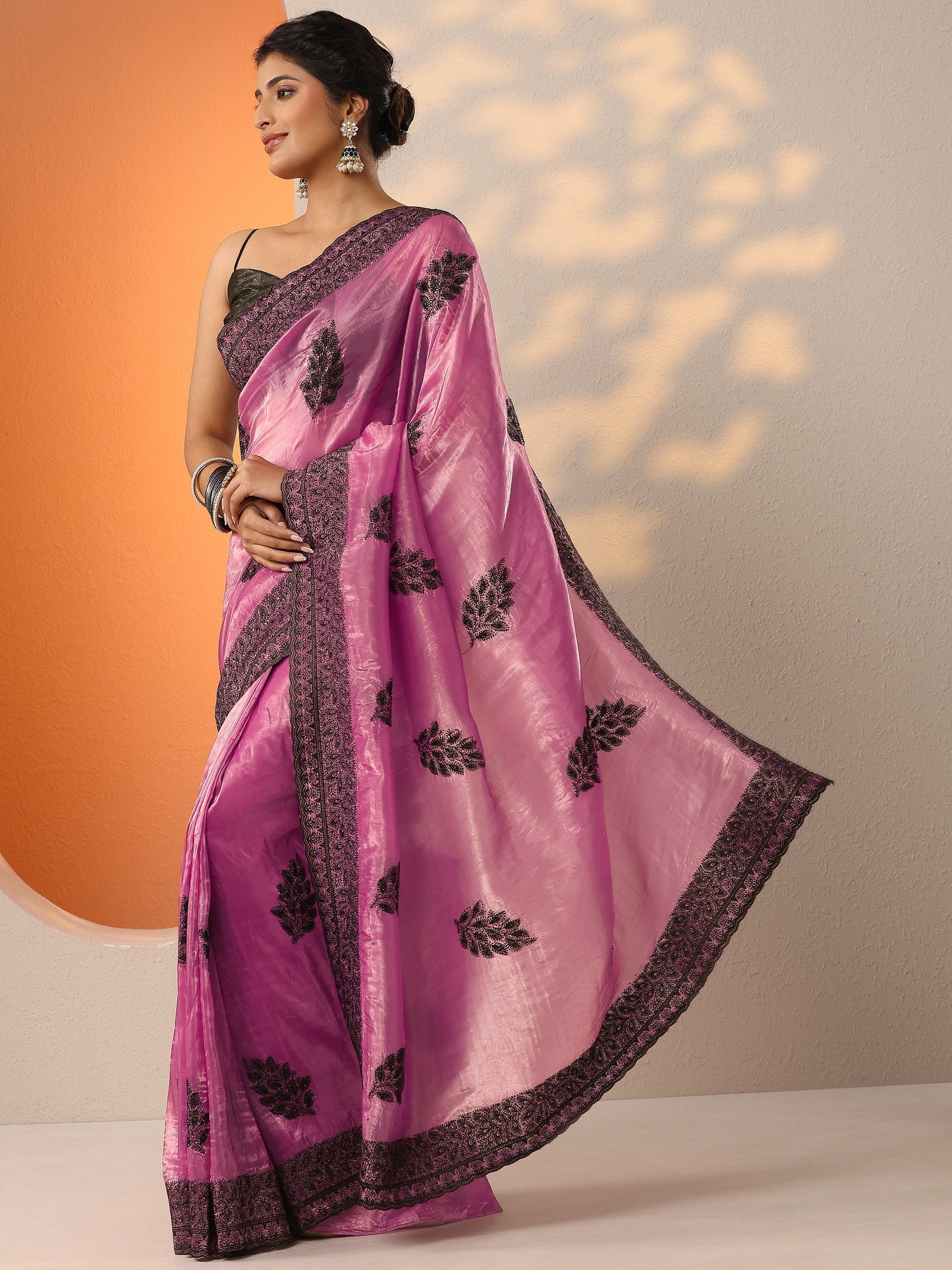 Pink Embellished Organza Saree With Unstitched Blouse Piece