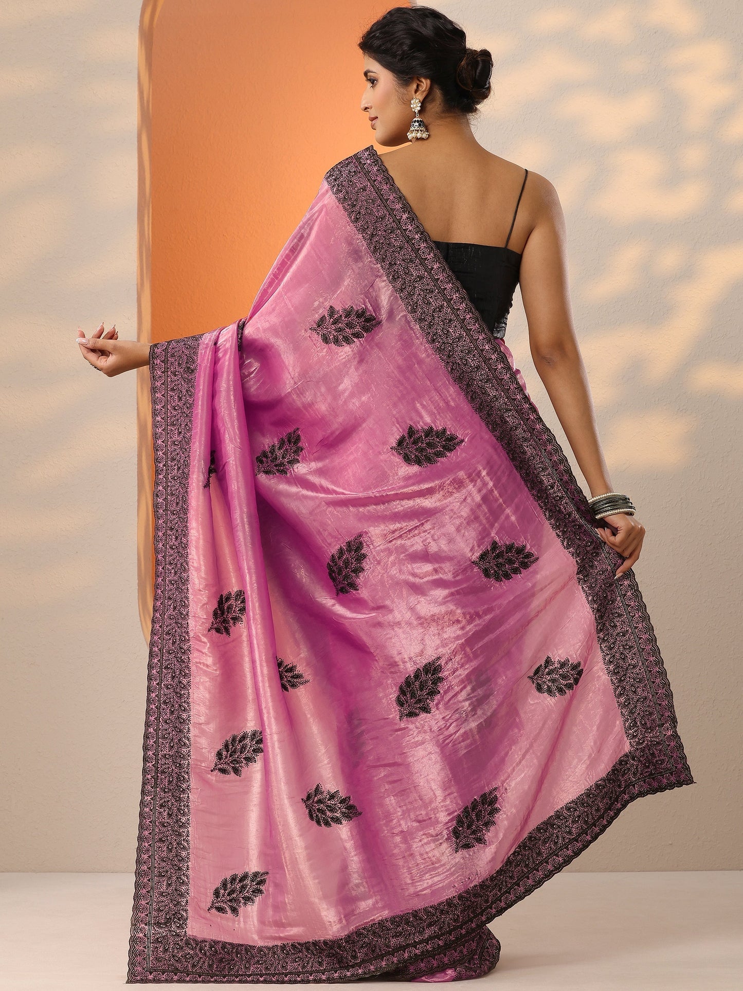 Pink Embellished Organza Saree With Unstitched Blouse Piece