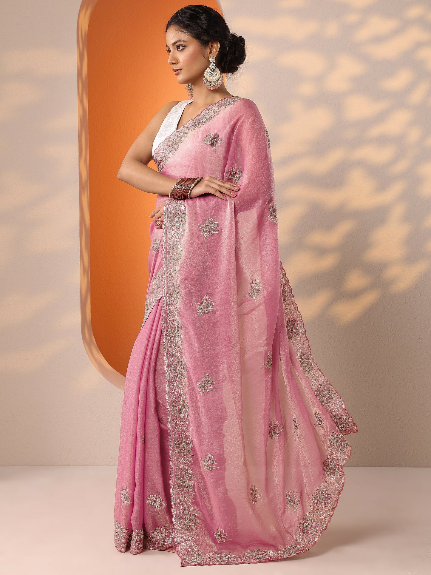 Pink Embellished Organza Saree With Unstitched Blouse Piece
