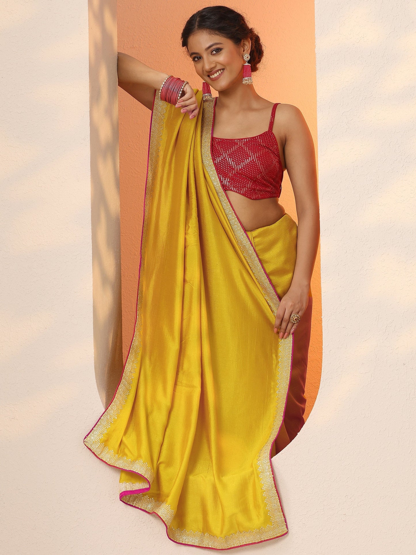 Mustard Solid Silk Blend Saree With Unstitched Blouse Piece
