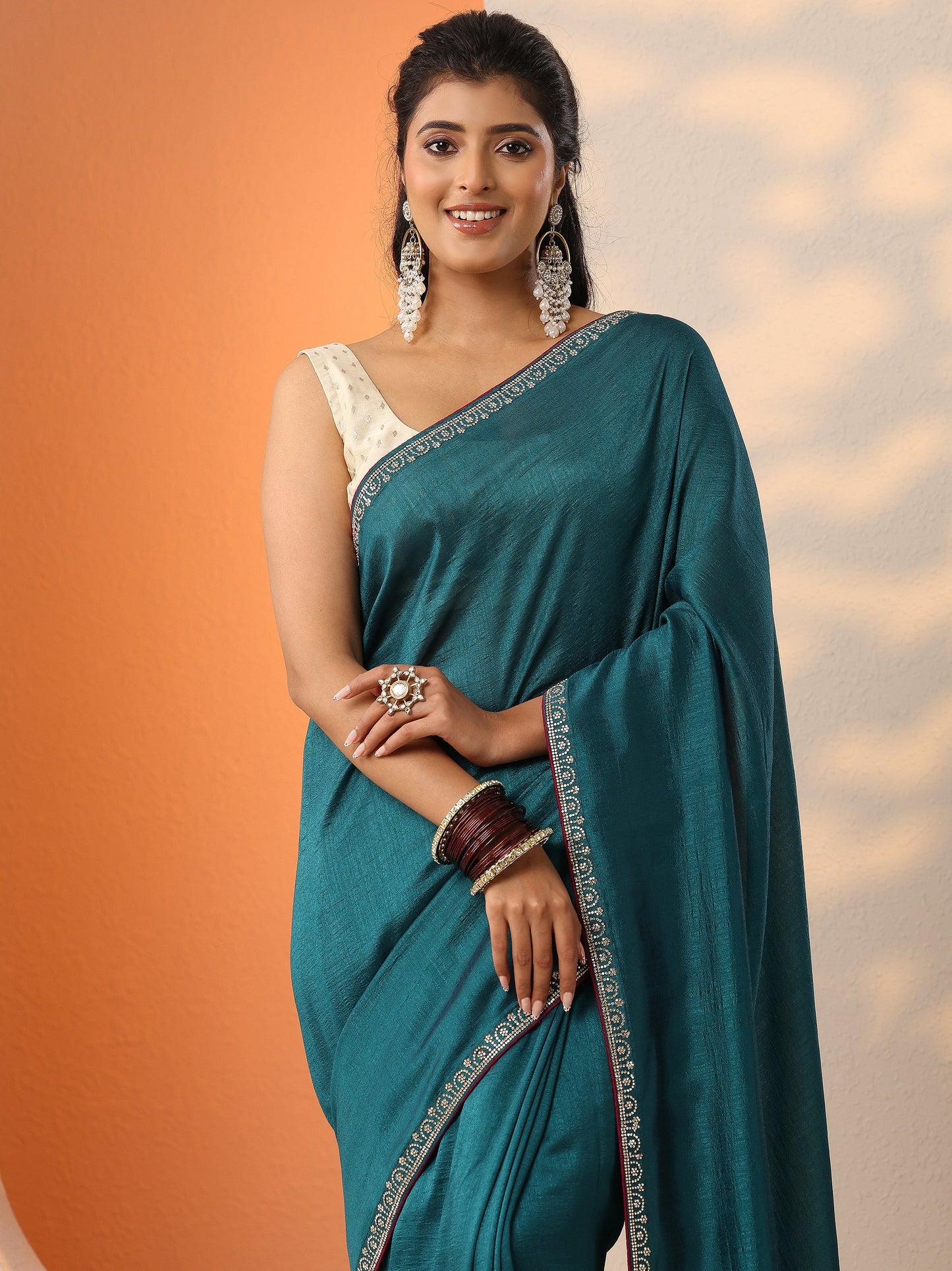 Blue Solid Silk Blend Saree With Unstitched Blouse Piece