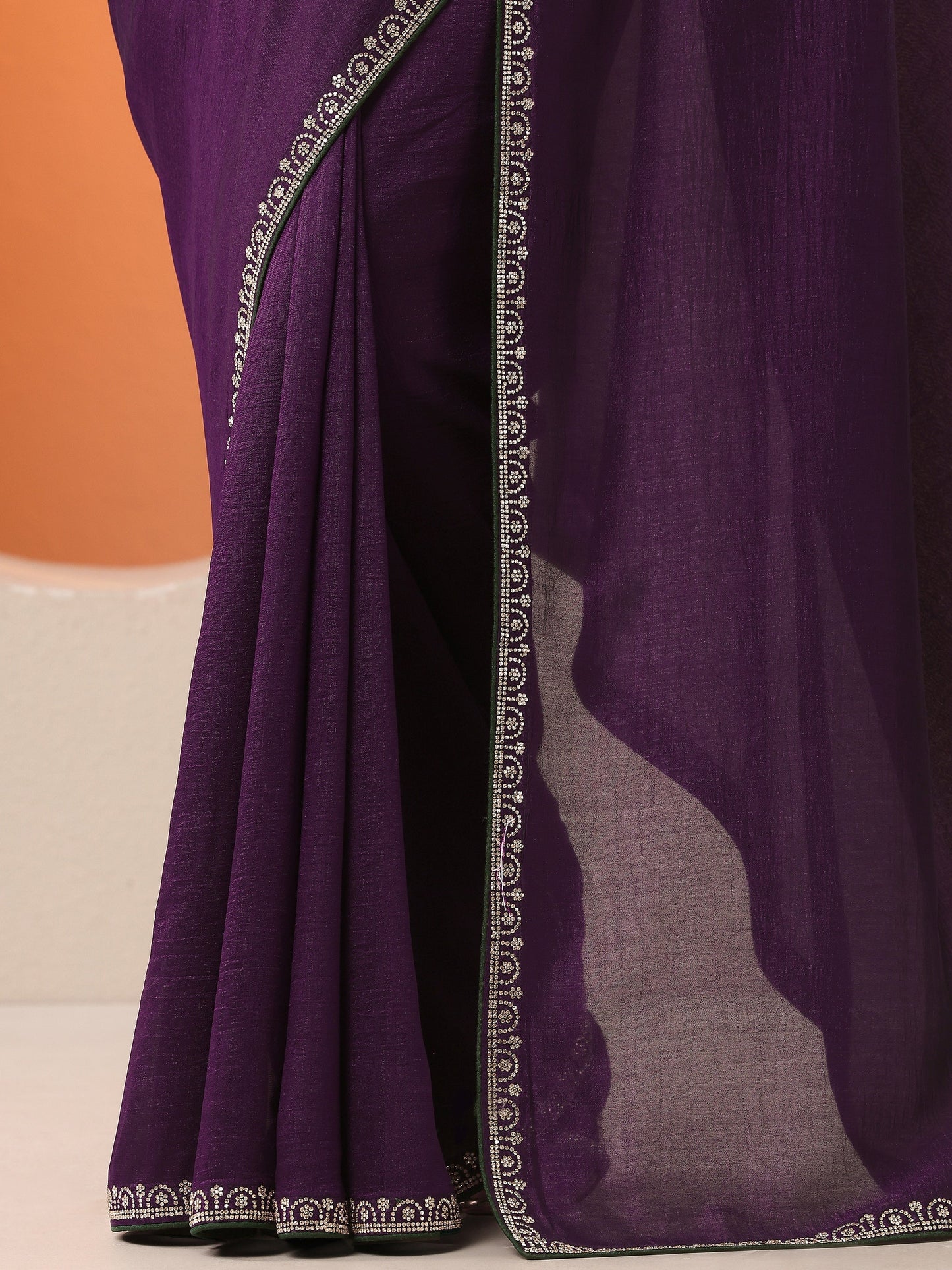 Burgundy Solid Silk Blend Saree With Unstitched Blouse Piece