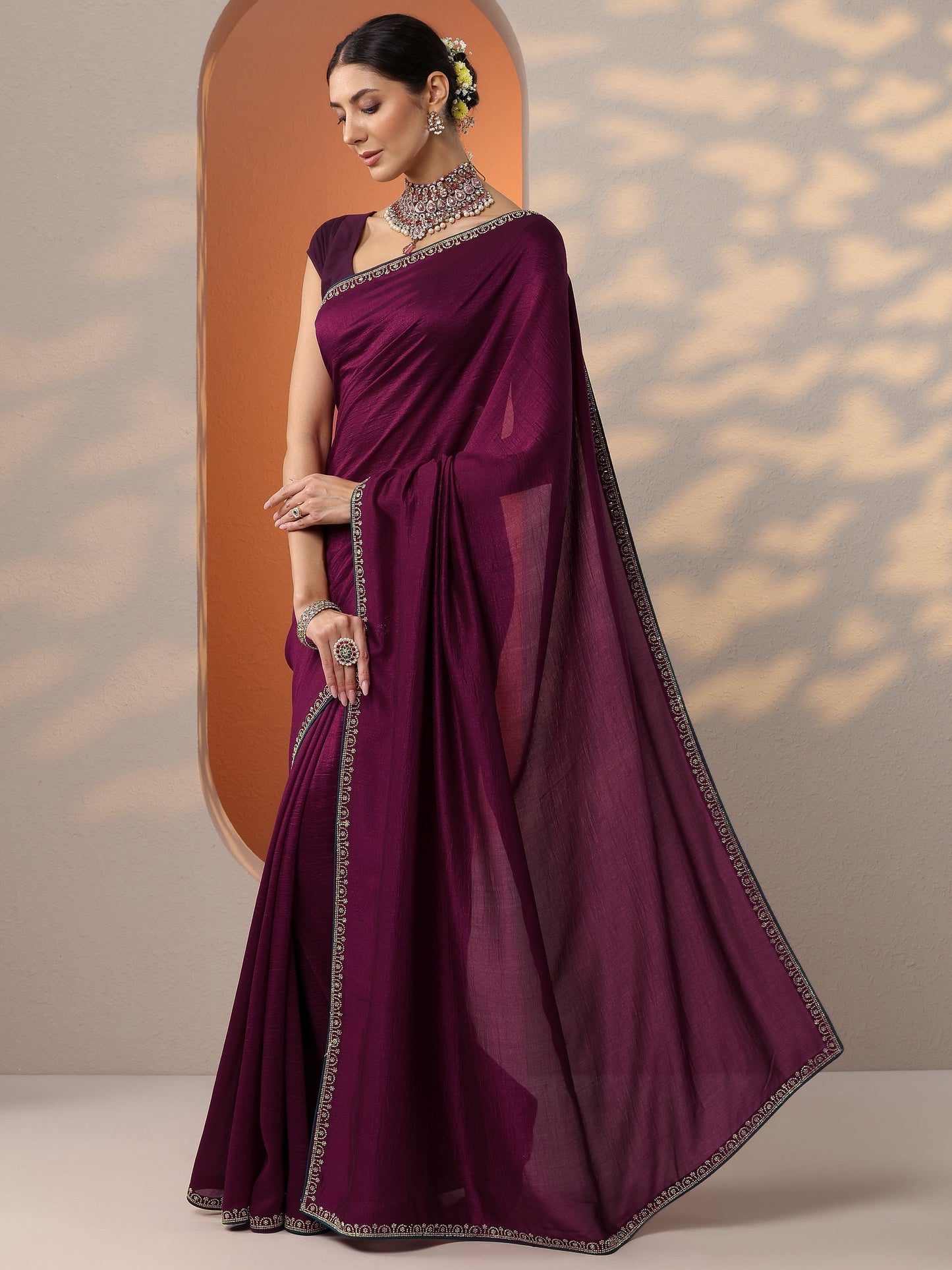 Burgundy Solid Silk Blend Saree With Unstitched Blouse Piece