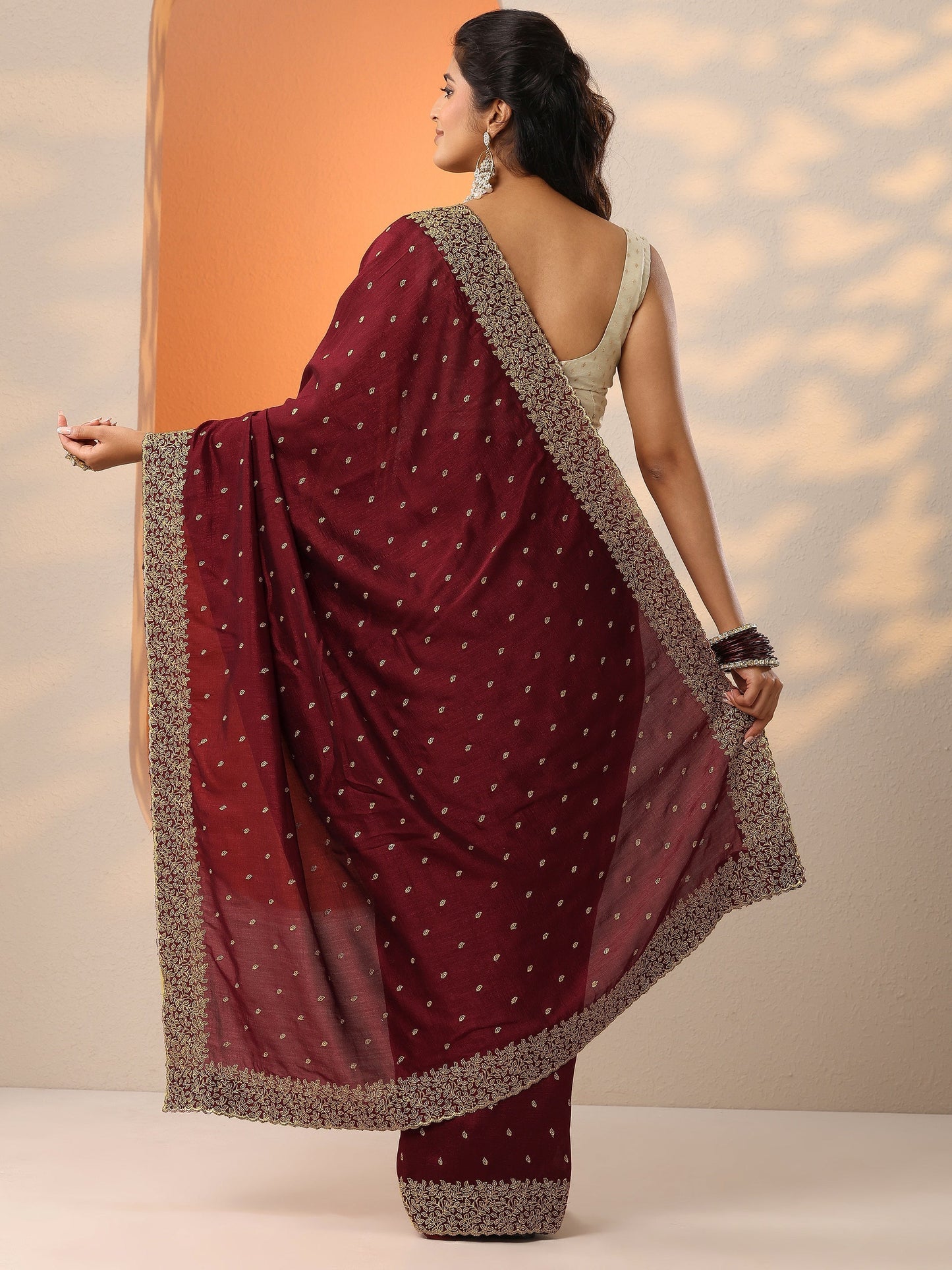 Maroon Embellished Silk Blend Saree With Unstitched Blouse Piece