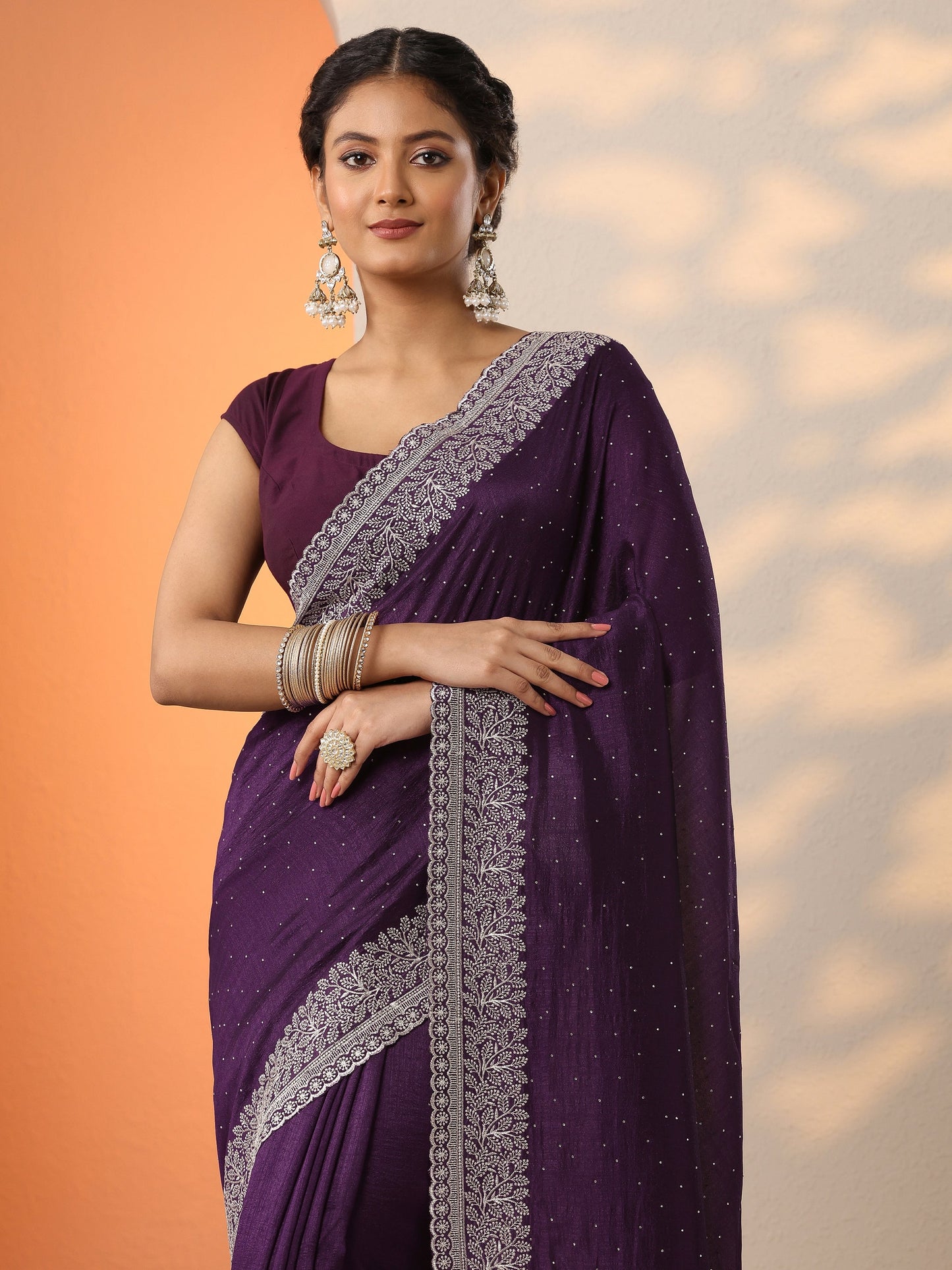 Purple Embellished Silk Blend Saree With Unstitched Blouse Piece