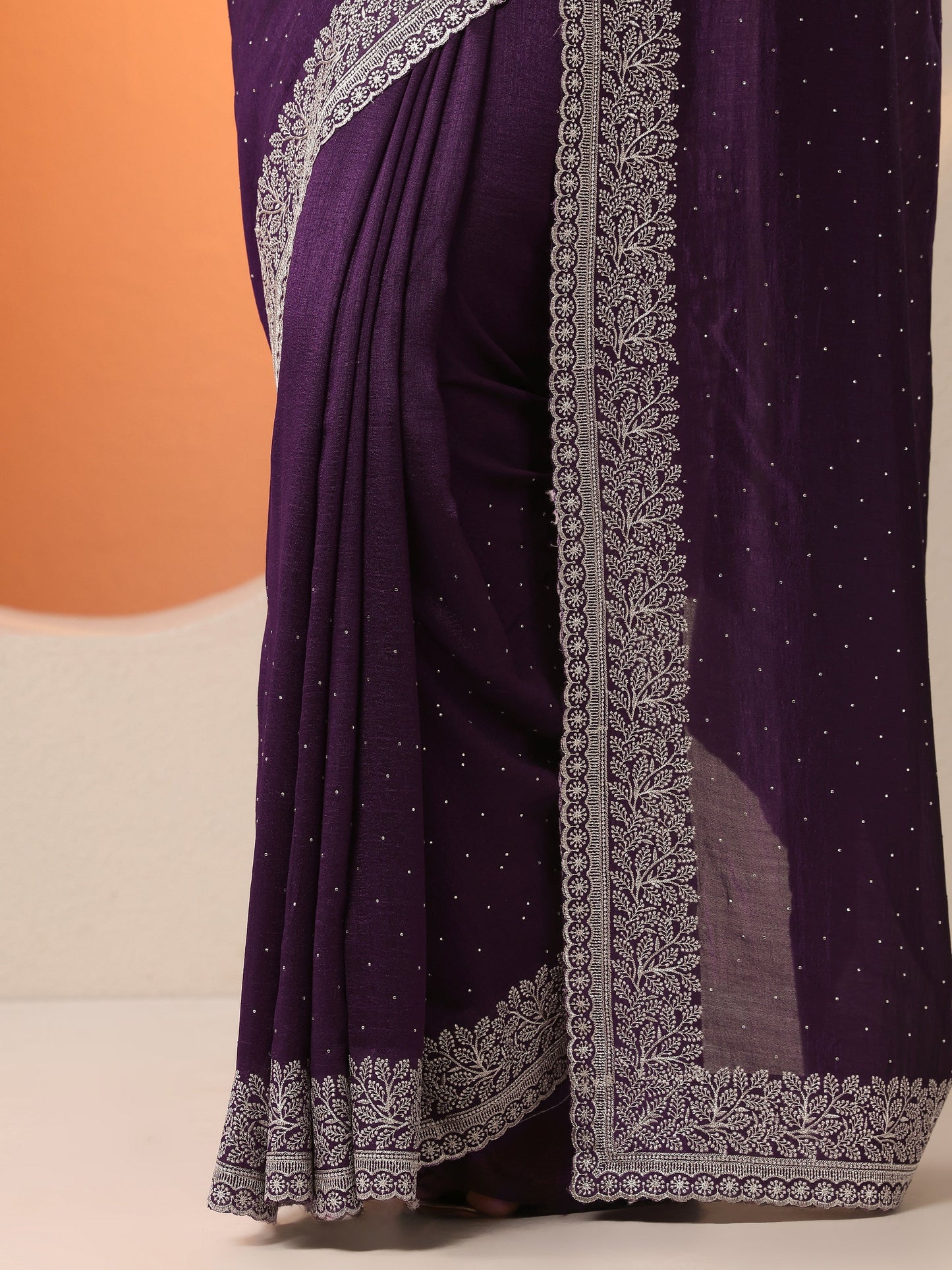 Purple Embellished Silk Blend Saree With Unstitched Blouse Piece