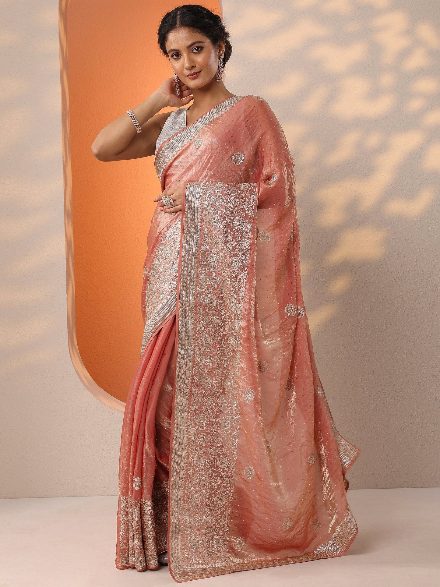 Peach Embellished Banarasi Organza Saree With Unstitched Blouse Piece