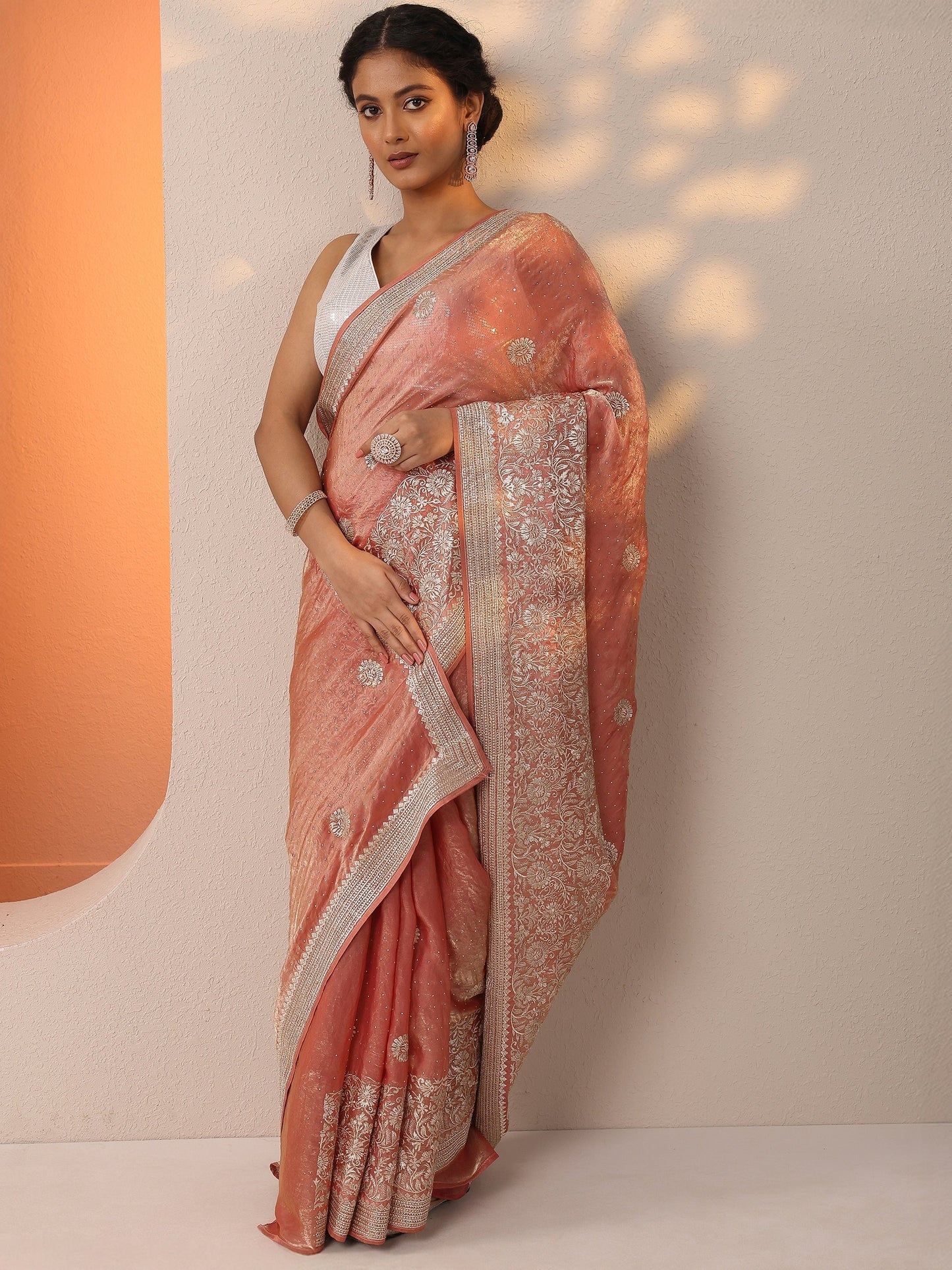 Peach Embellished Banarasi Organza Saree With Unstitched Blouse Piece