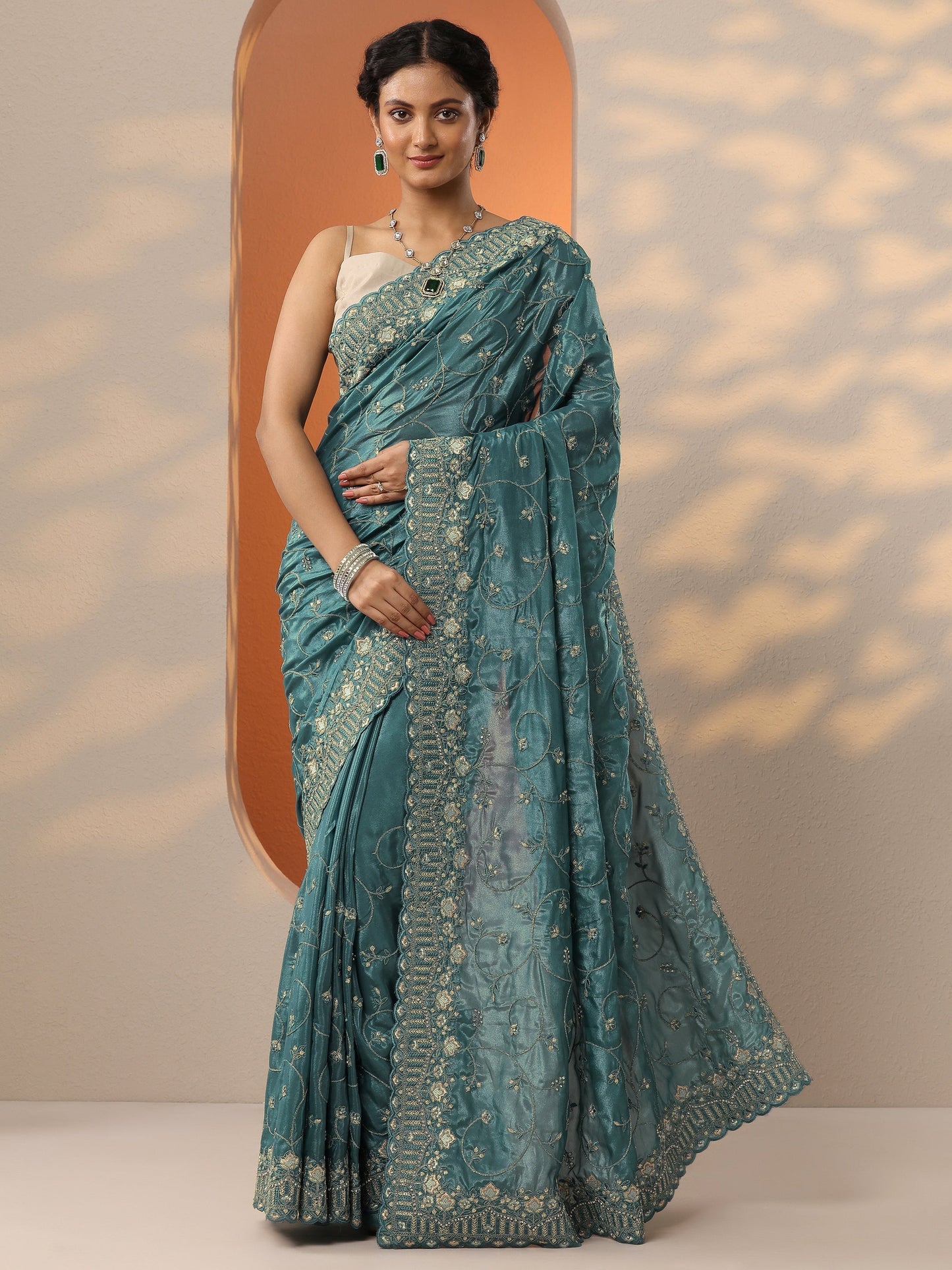 Blue Embroidered Organza Saree With Unstitched Blouse Piece