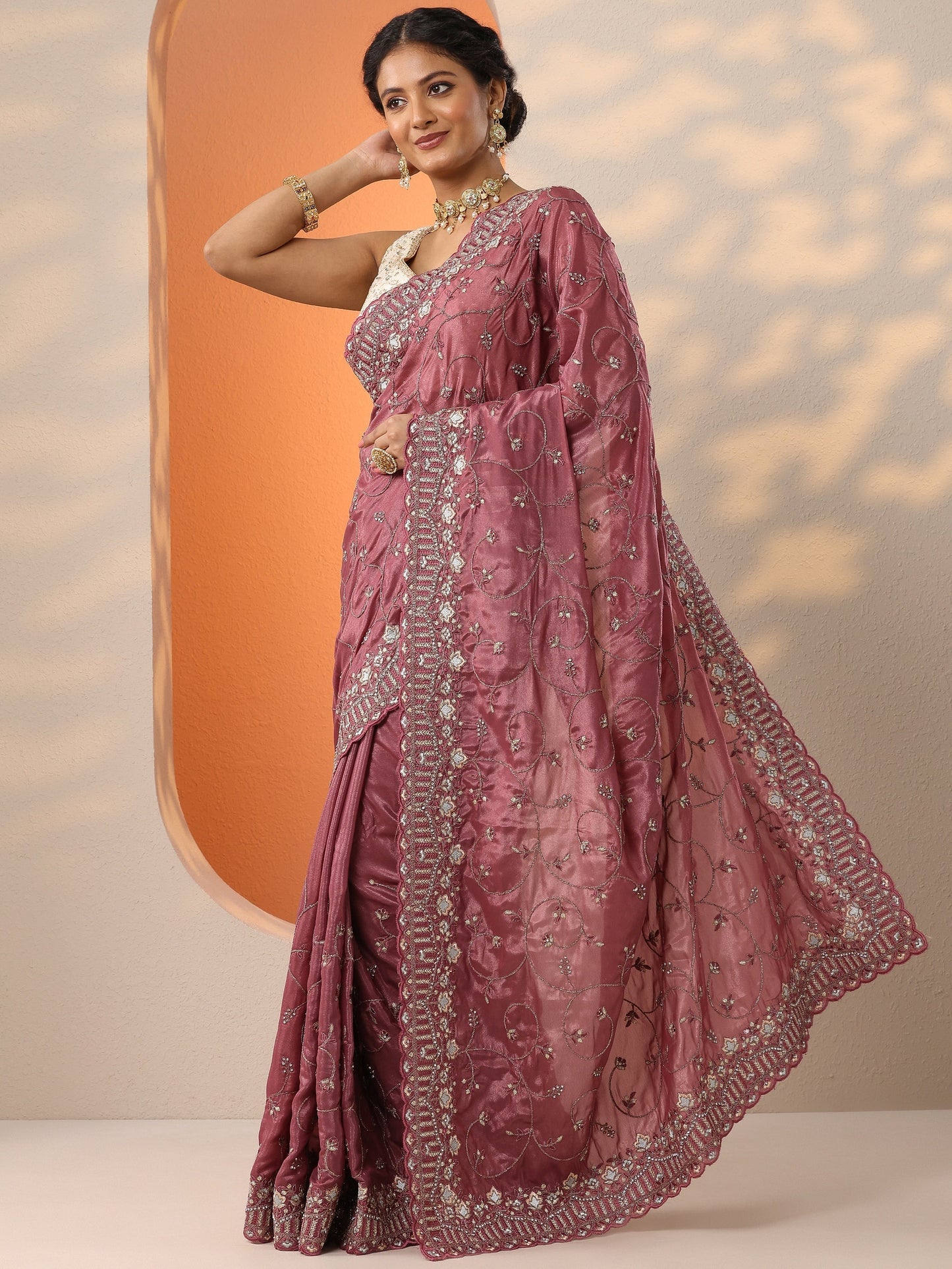 Mauve Embroidered Organza Saree With Unstitched Blouse Piece