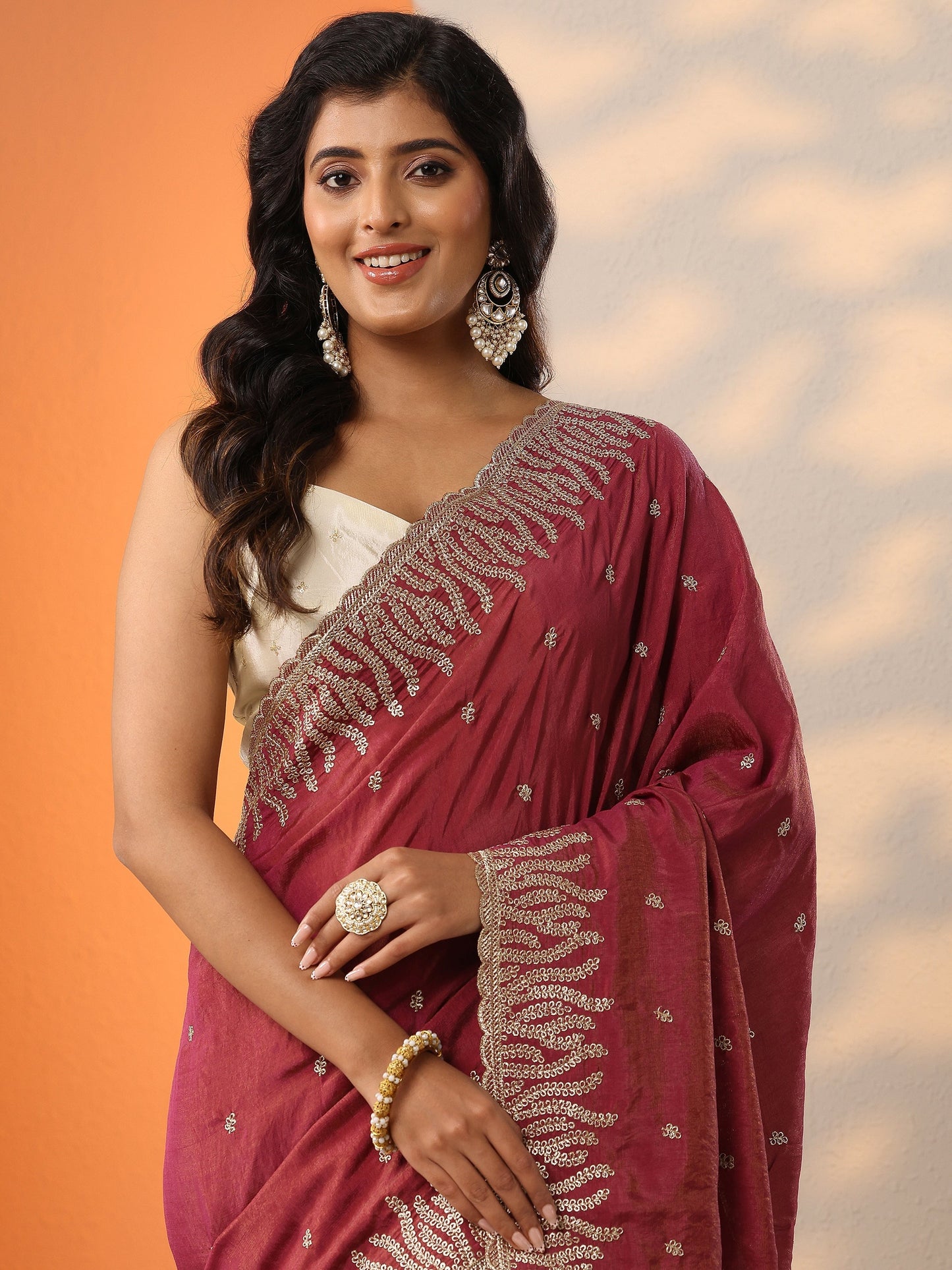 Pink Embellished Organza Saree With Unstitched Blouse Piece