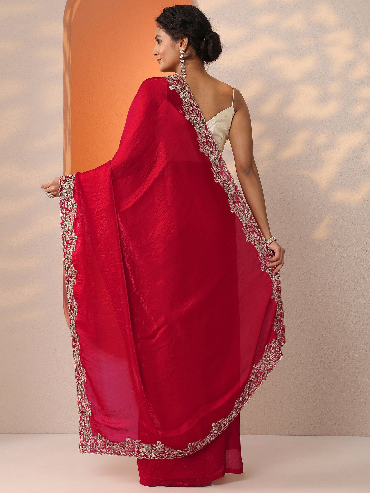 Red Embroidered Organza Saree With Unstitched Blouse Piece