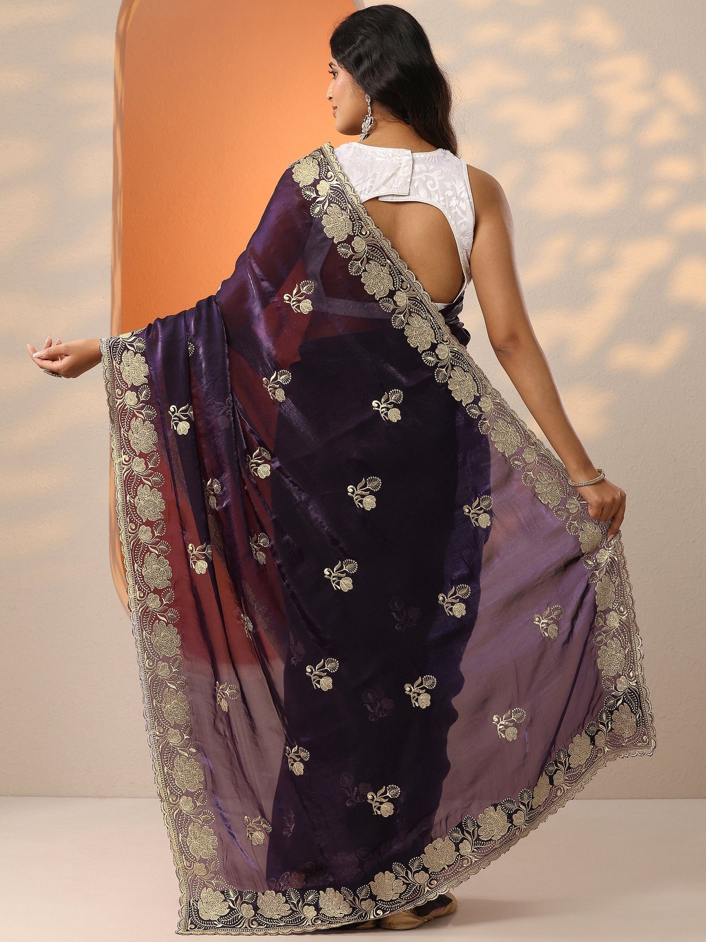 Purple Embroidered Organza Saree With Unstitched Blouse Piece