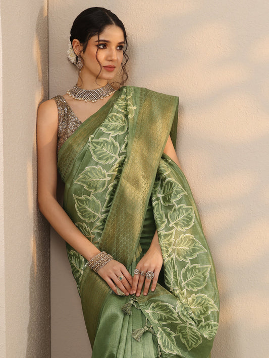 Green Embroidered Silk Blend Saree With Unstitched Blouse Piece