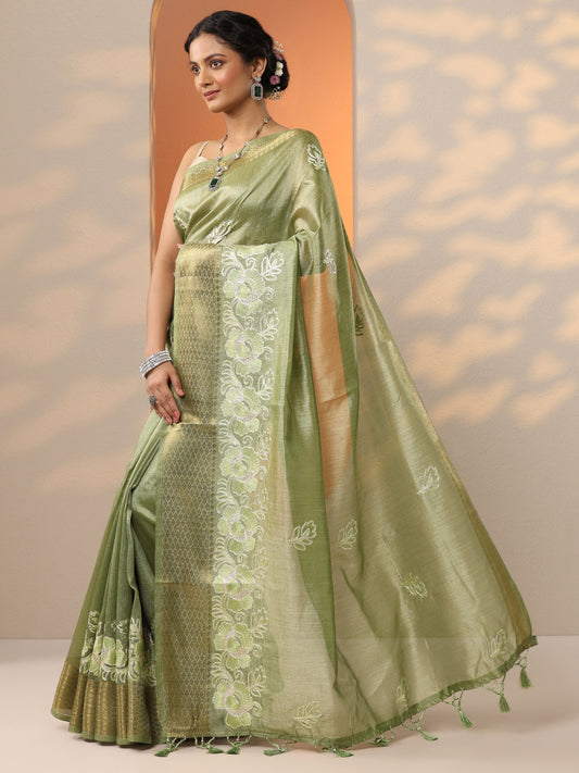Green Embroidered Silk Blend Saree With Unstitched Blouse Piece