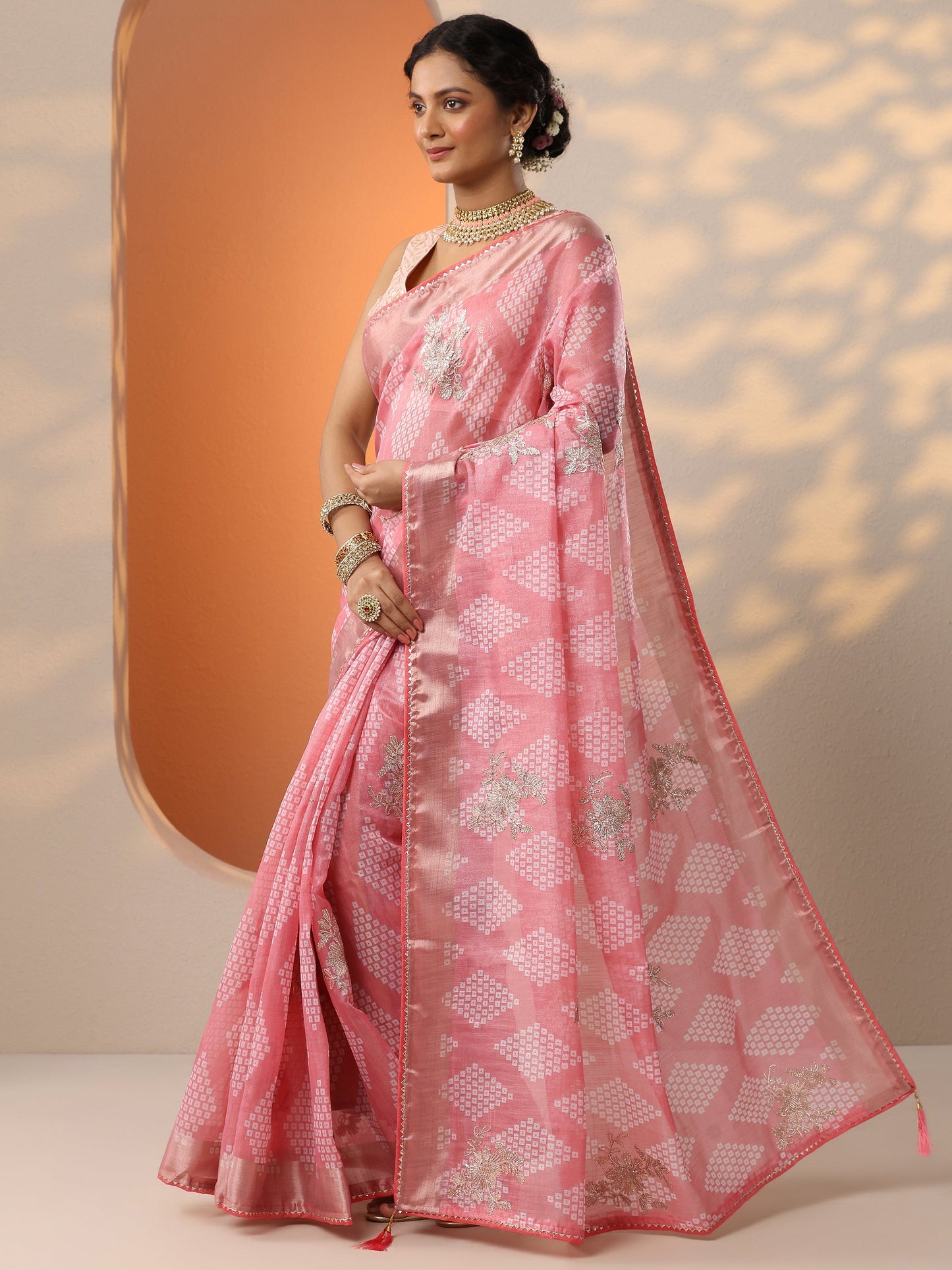 Pink Printed Silk Blend Saree With Unstitched Blouse Piece