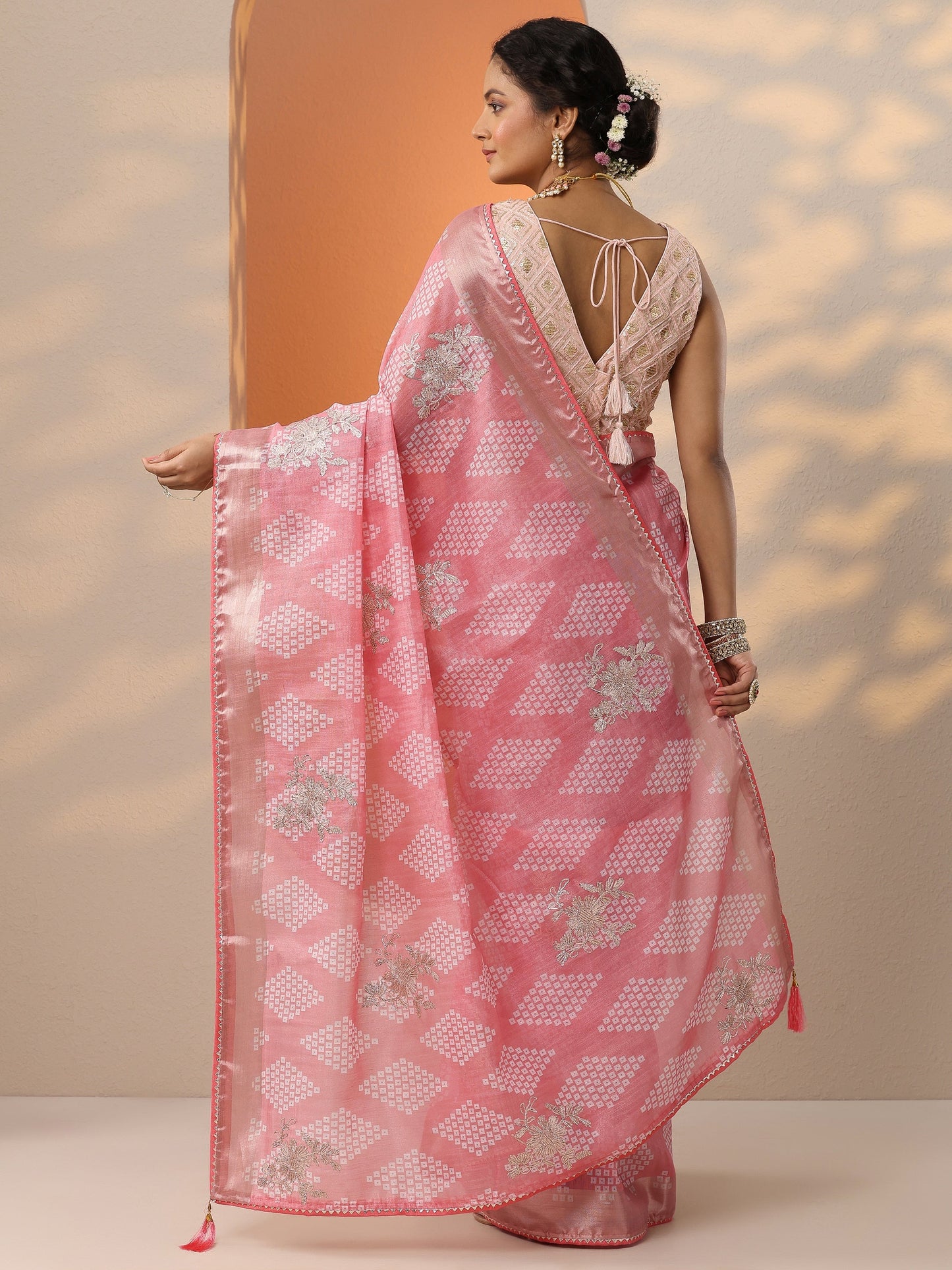 Pink Printed Silk Blend Saree With Unstitched Blouse Piece