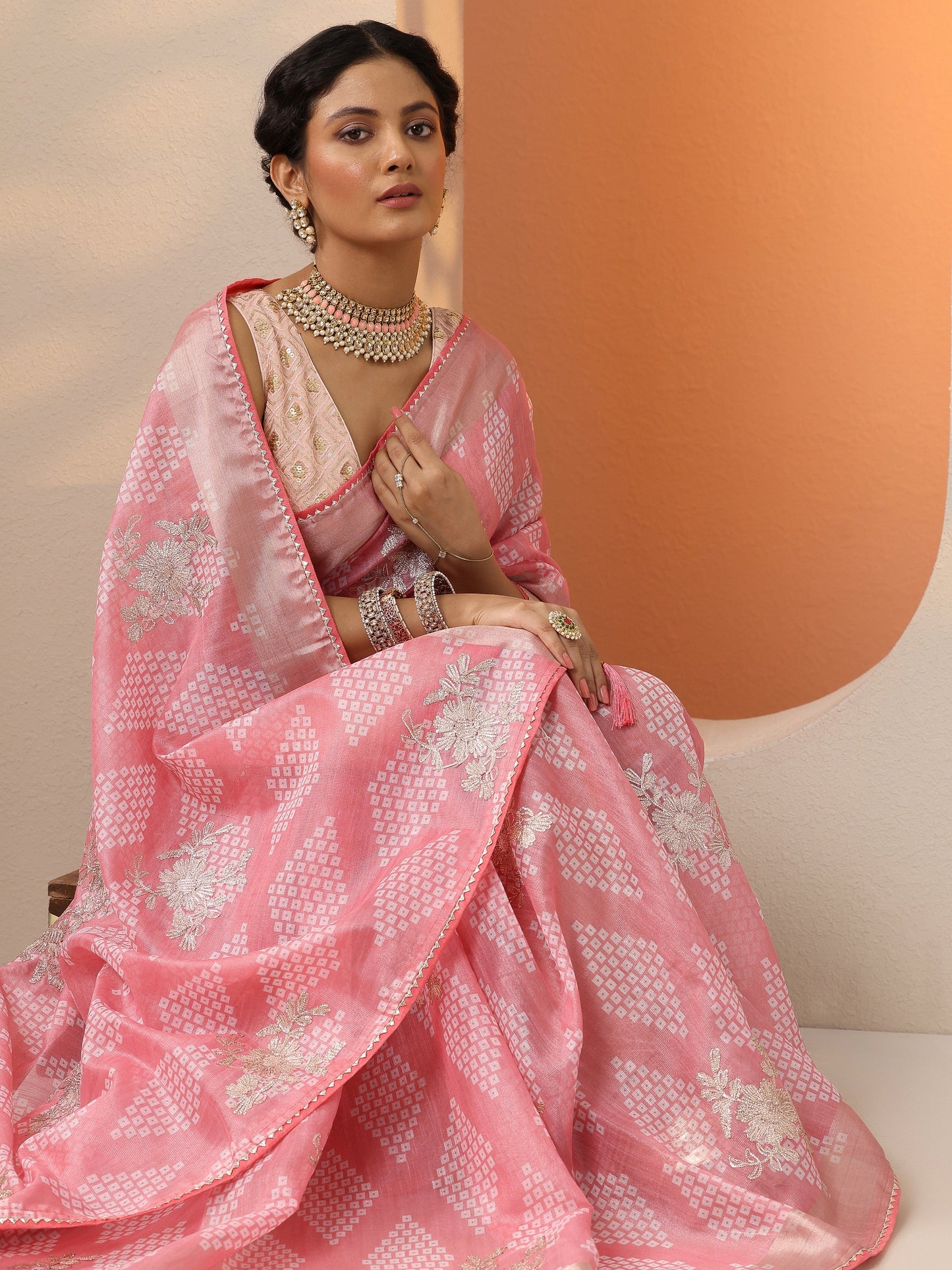 Pink Printed Silk Blend Saree With Unstitched Blouse Piece
