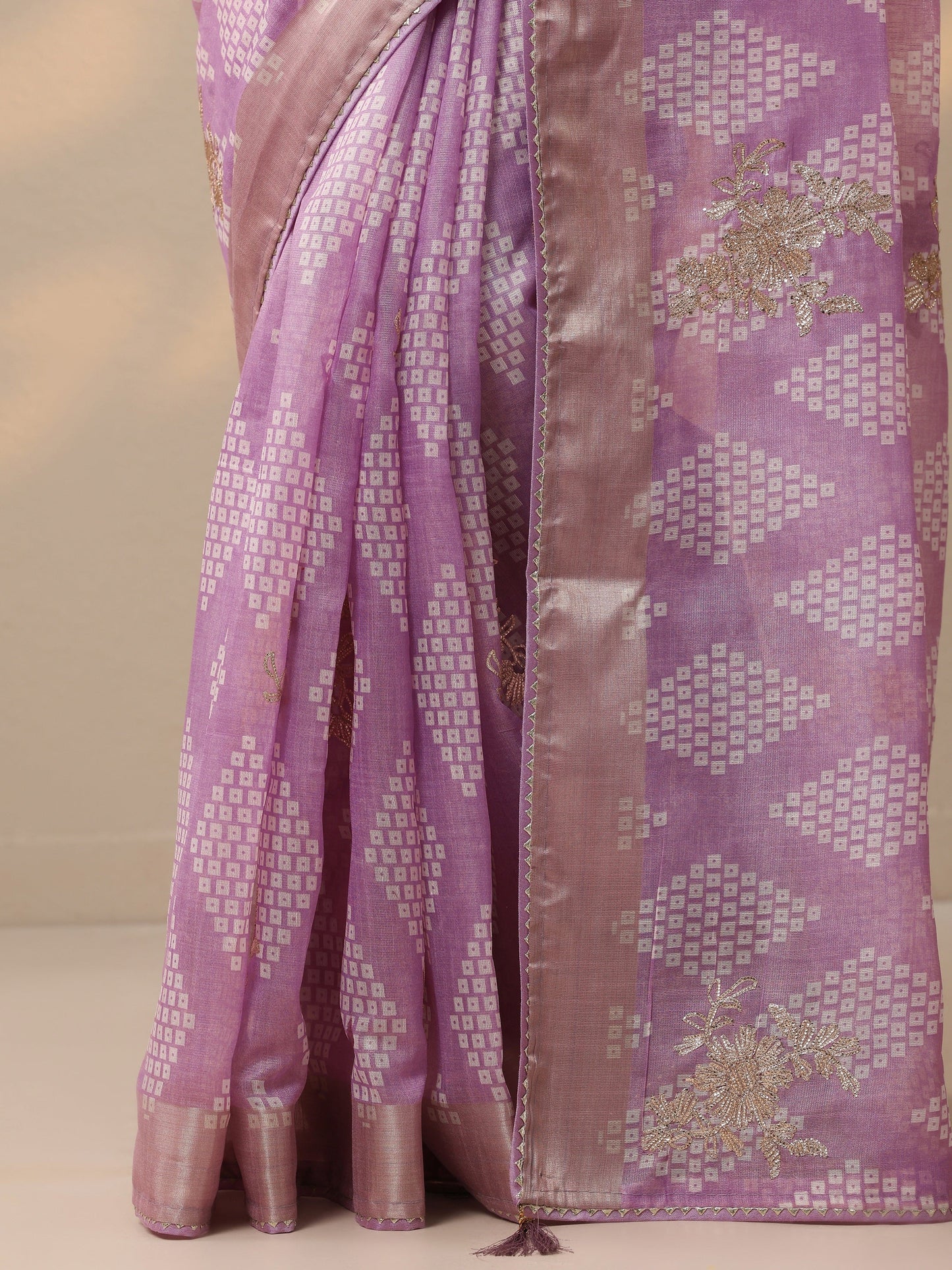 Lavender Printed Banarasi Silk Blend Saree With Unstitched Blouse Piece