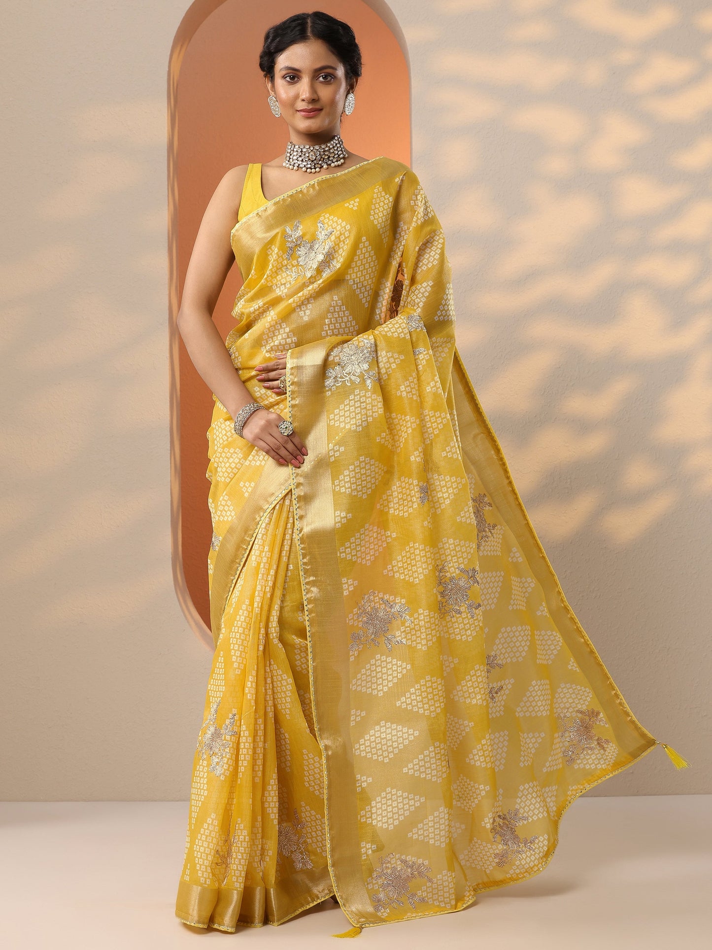 Yellow Printed Banarasi Silk Blend Saree With Unstitched Blouse Piece