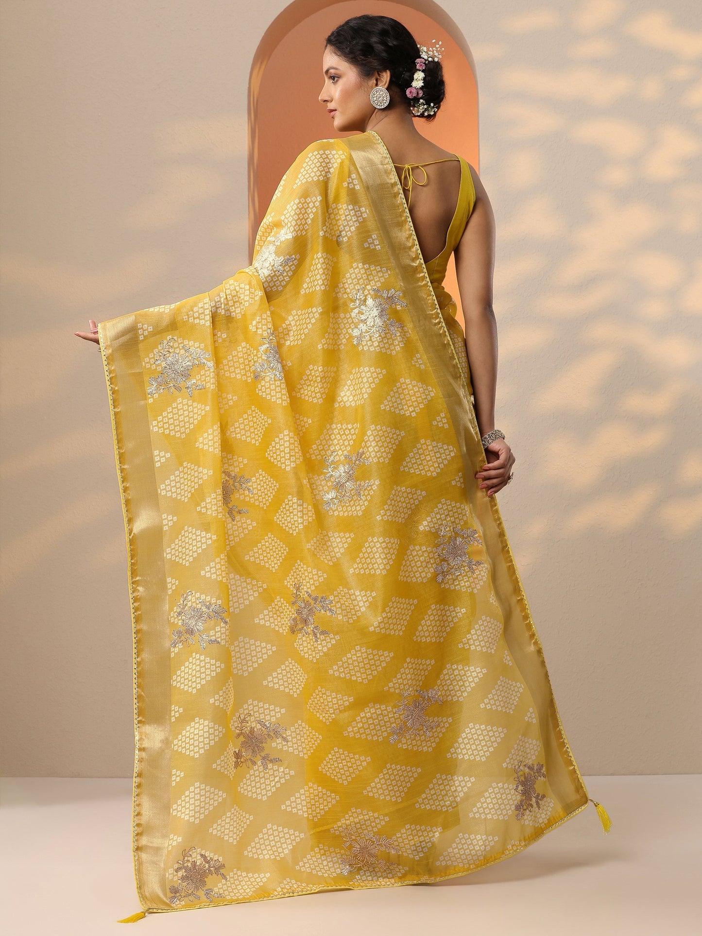 Yellow Printed Banarasi Silk Blend Saree With Unstitched Blouse Piece