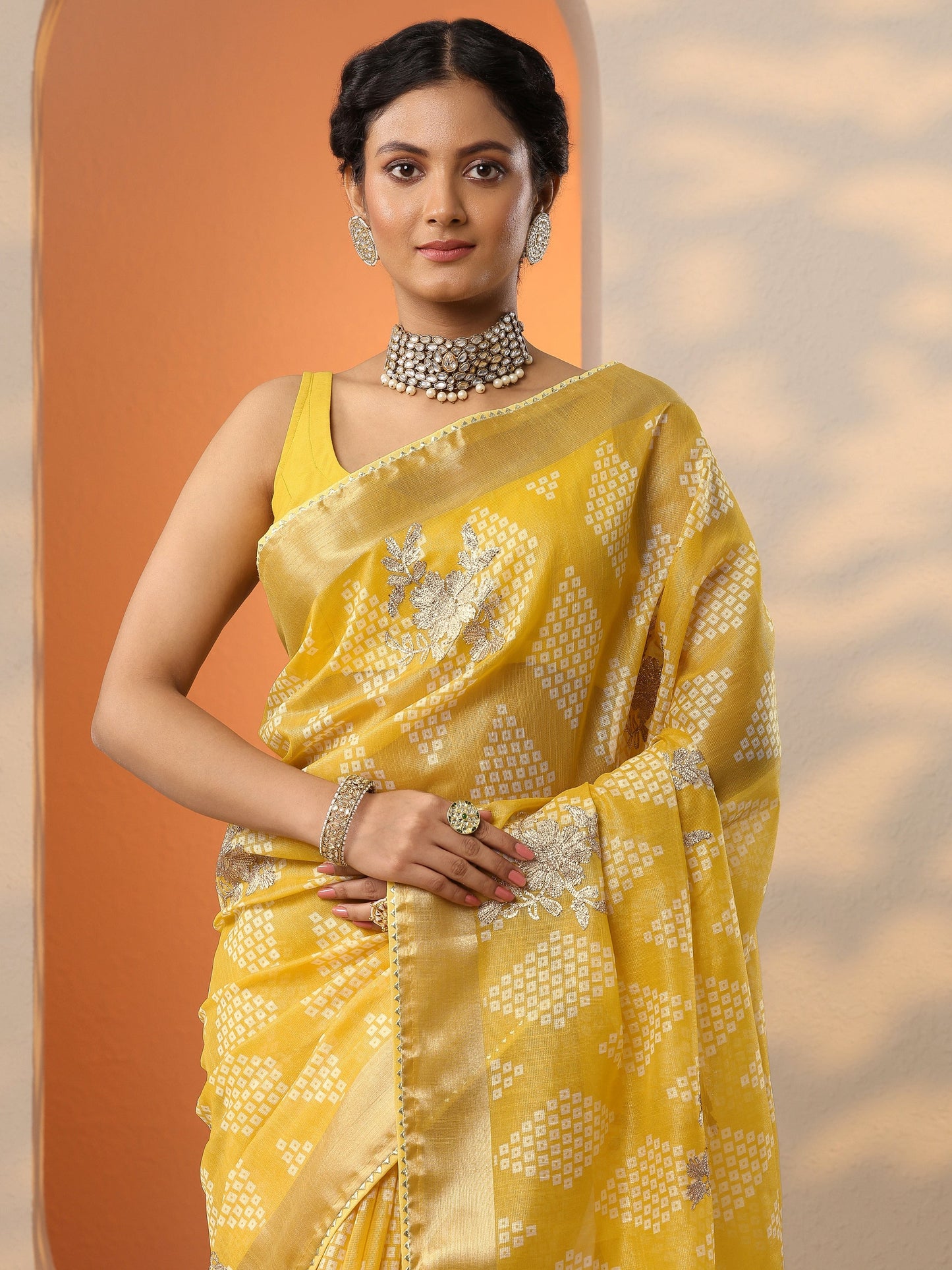 Yellow Printed Banarasi Silk Blend Saree With Unstitched Blouse Piece