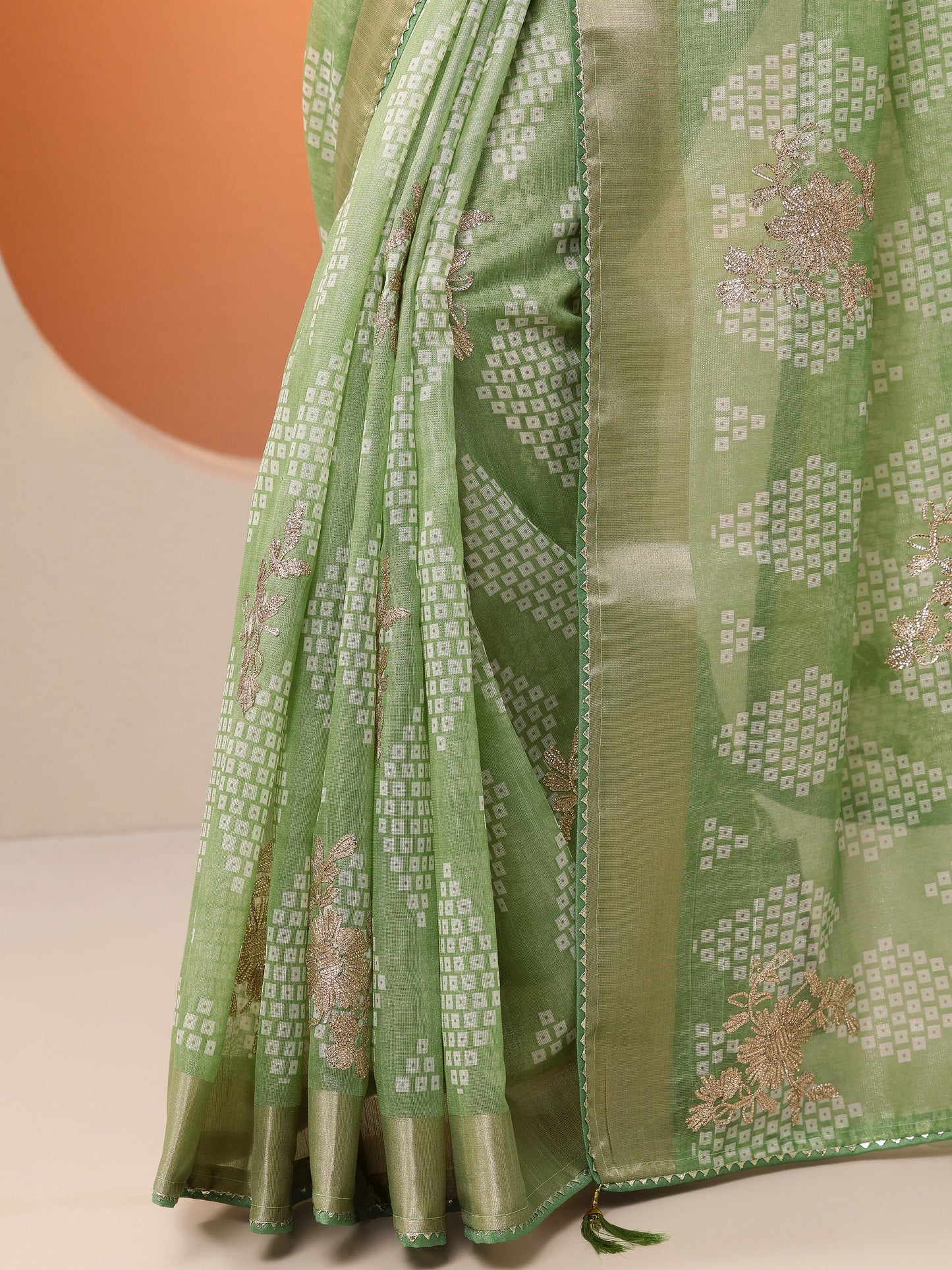 Green Printed Silk Blend Saree With Unstitched Blouse Piece