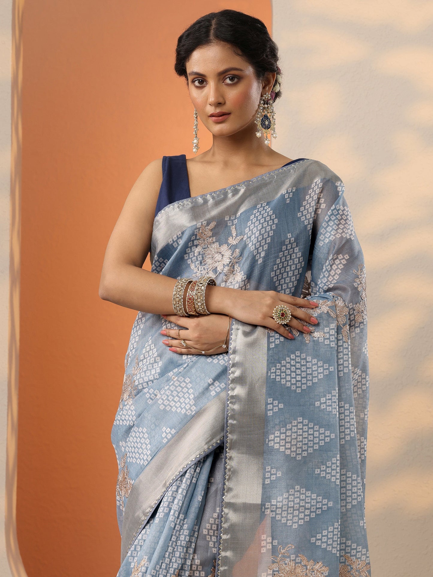 Blue Printed Silk Blend Saree With Unstitched Blouse Piece