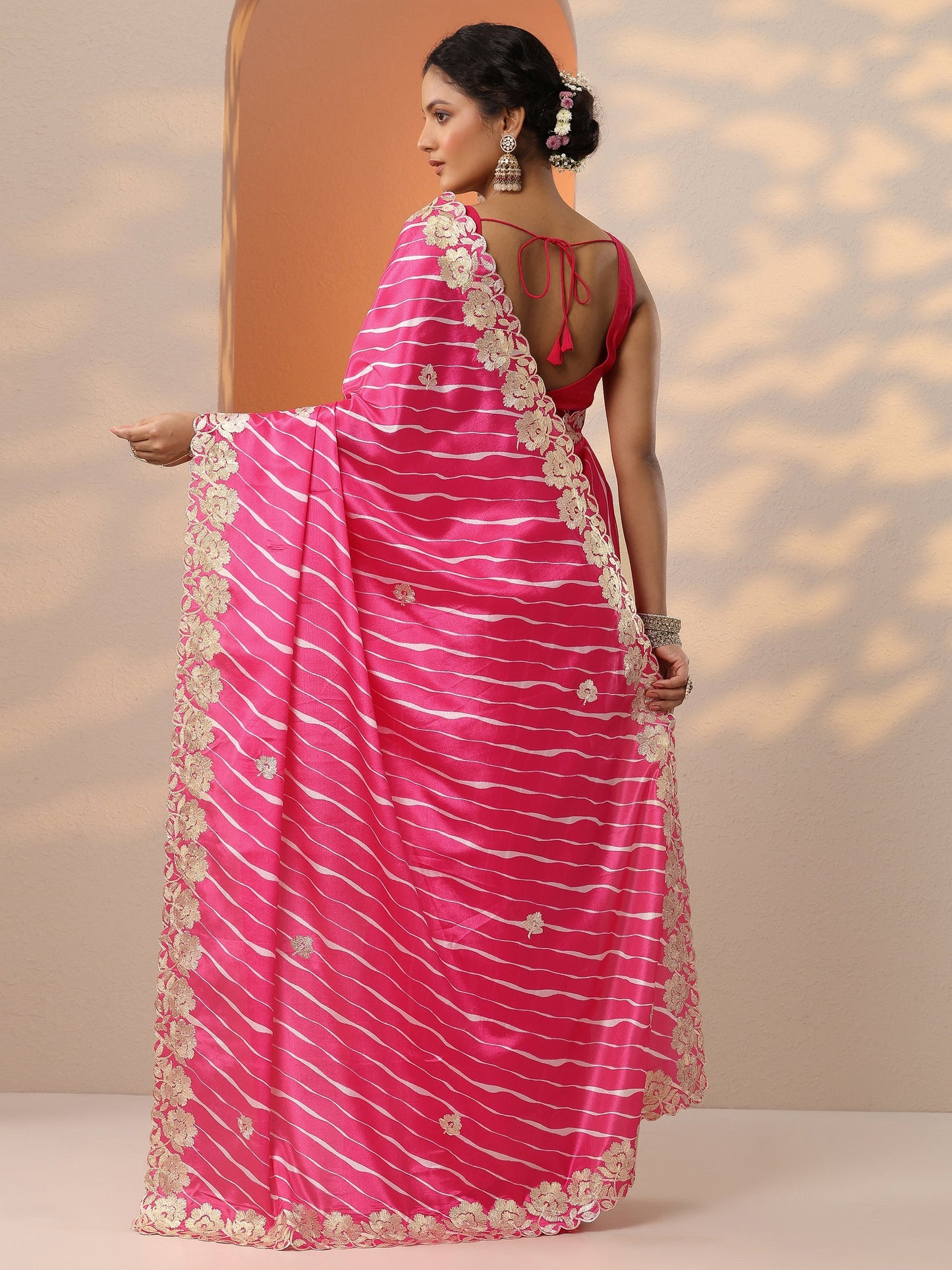 Pink Leheriya Printed Chinon Saree With Unstitched Blouse Piece