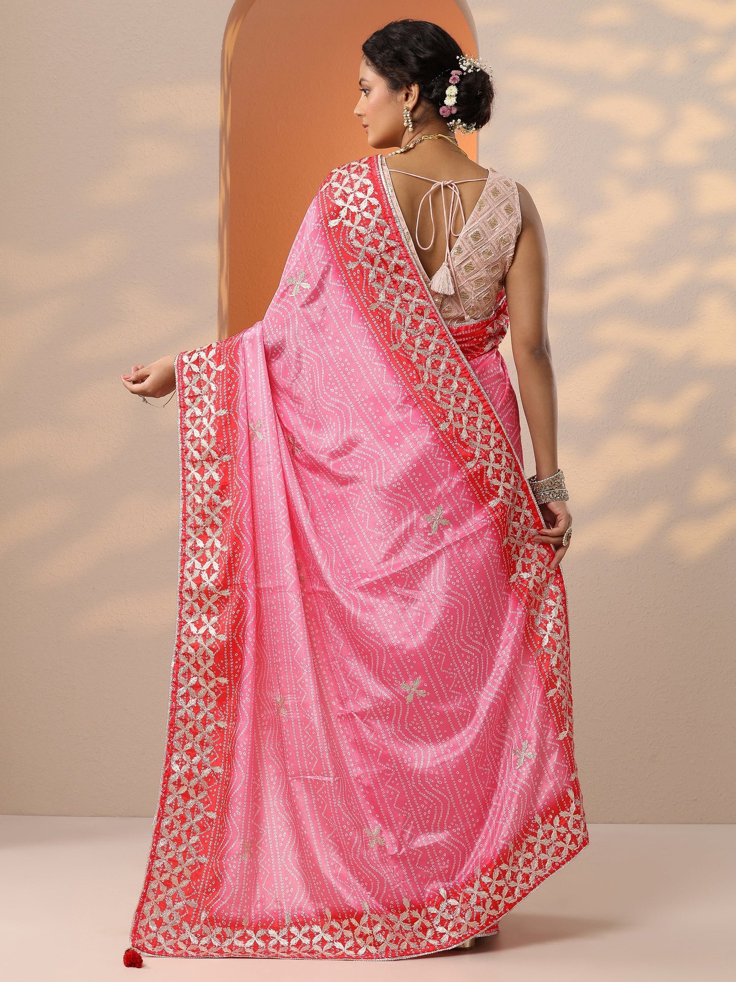 Peach Bandhani Printed Chinon Saree With Unstitched Blouse Piece
