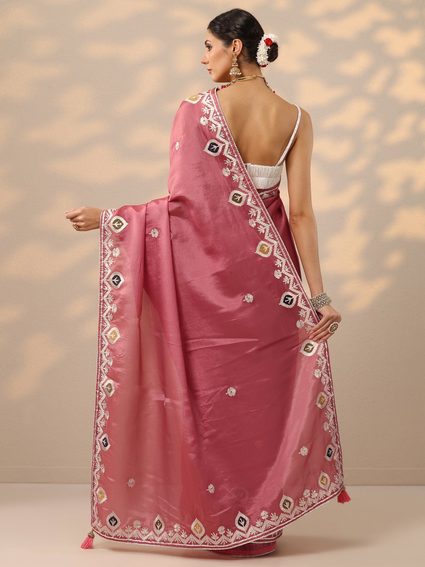 Peach Embroidered Chinon Saree With Unstitched Blouse Piece